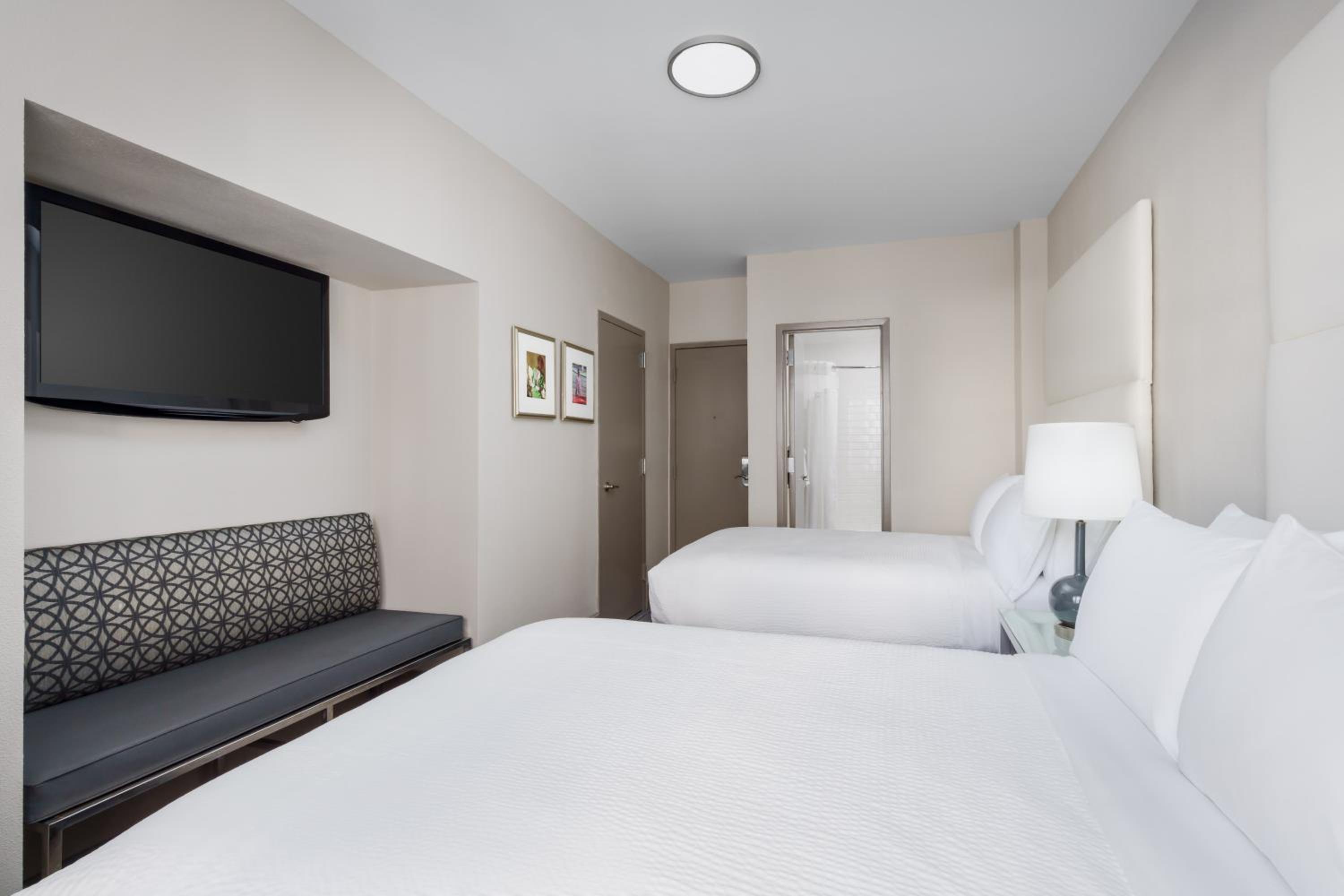 Standard Double Room with Two Double Beds - Photo 3