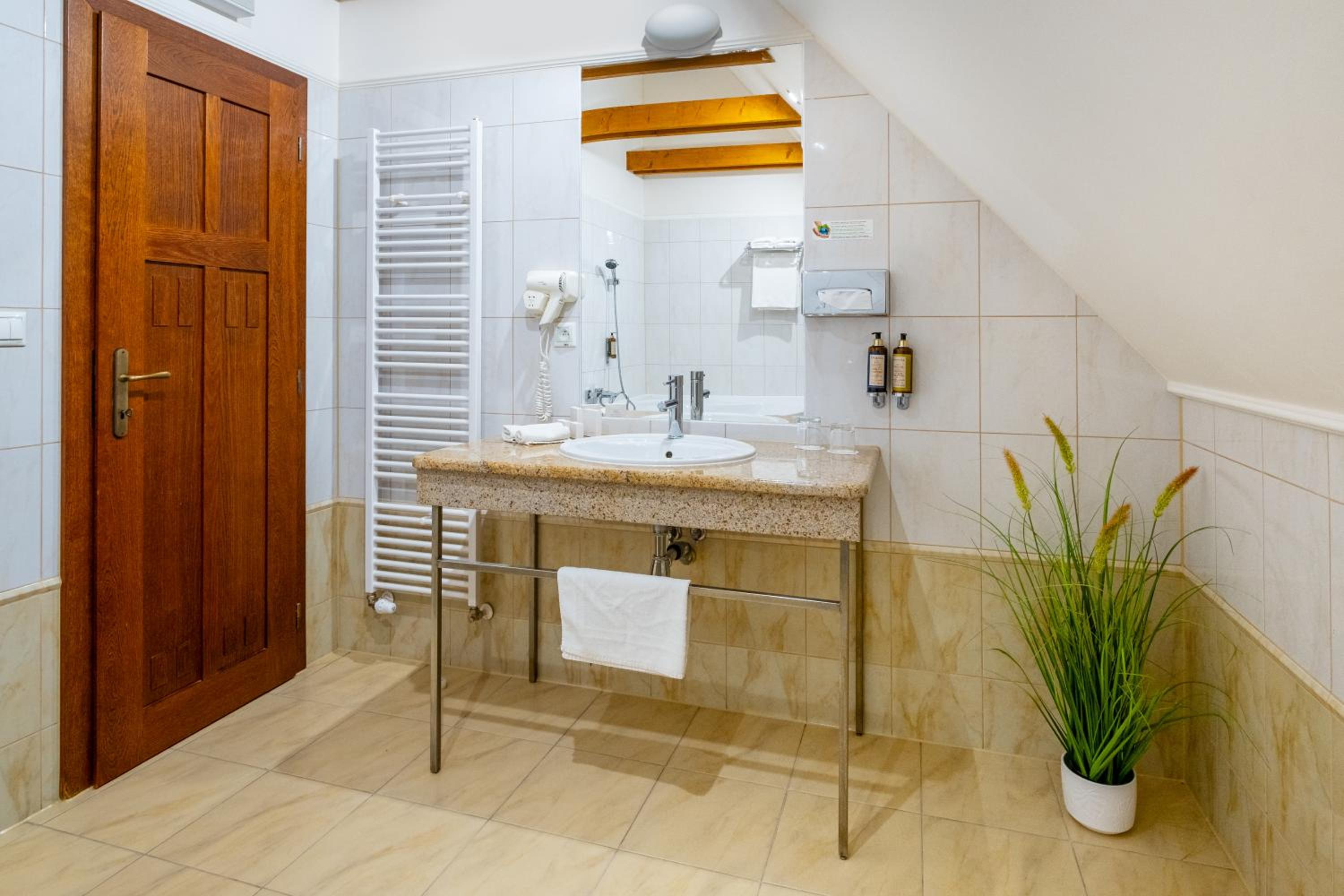 Standard Apartment - Photo 2