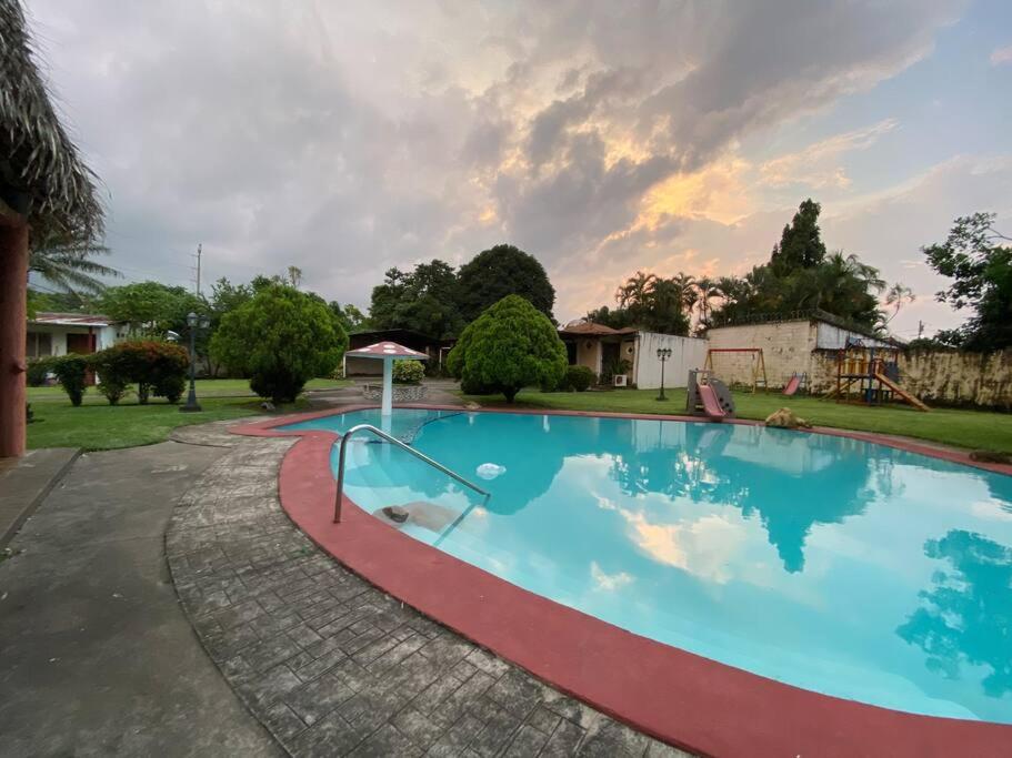 Three-Bedroom Villa photo 1