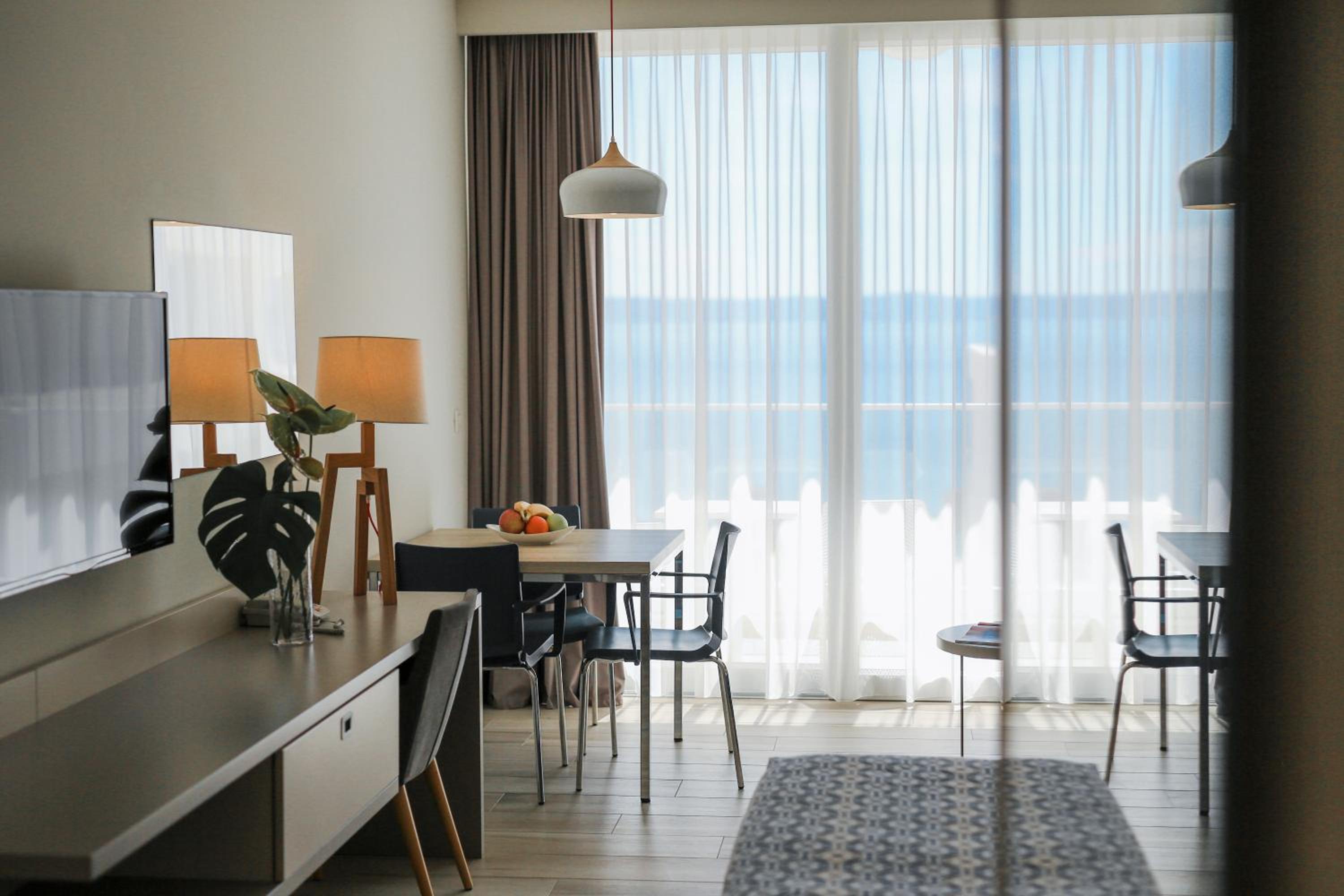Studio Apartment with Sea View - Photo 4