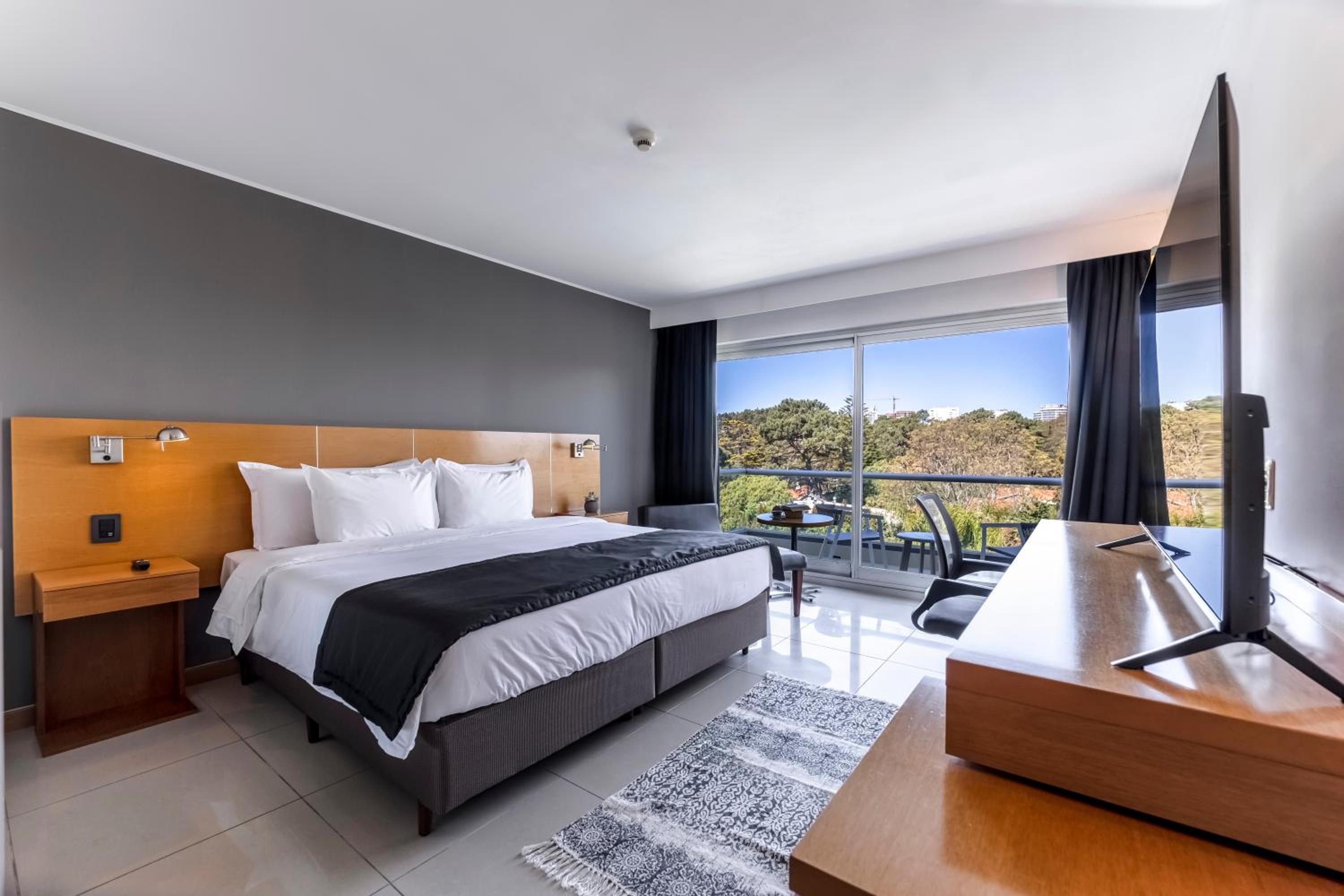 Double Room with Balcony photo 3