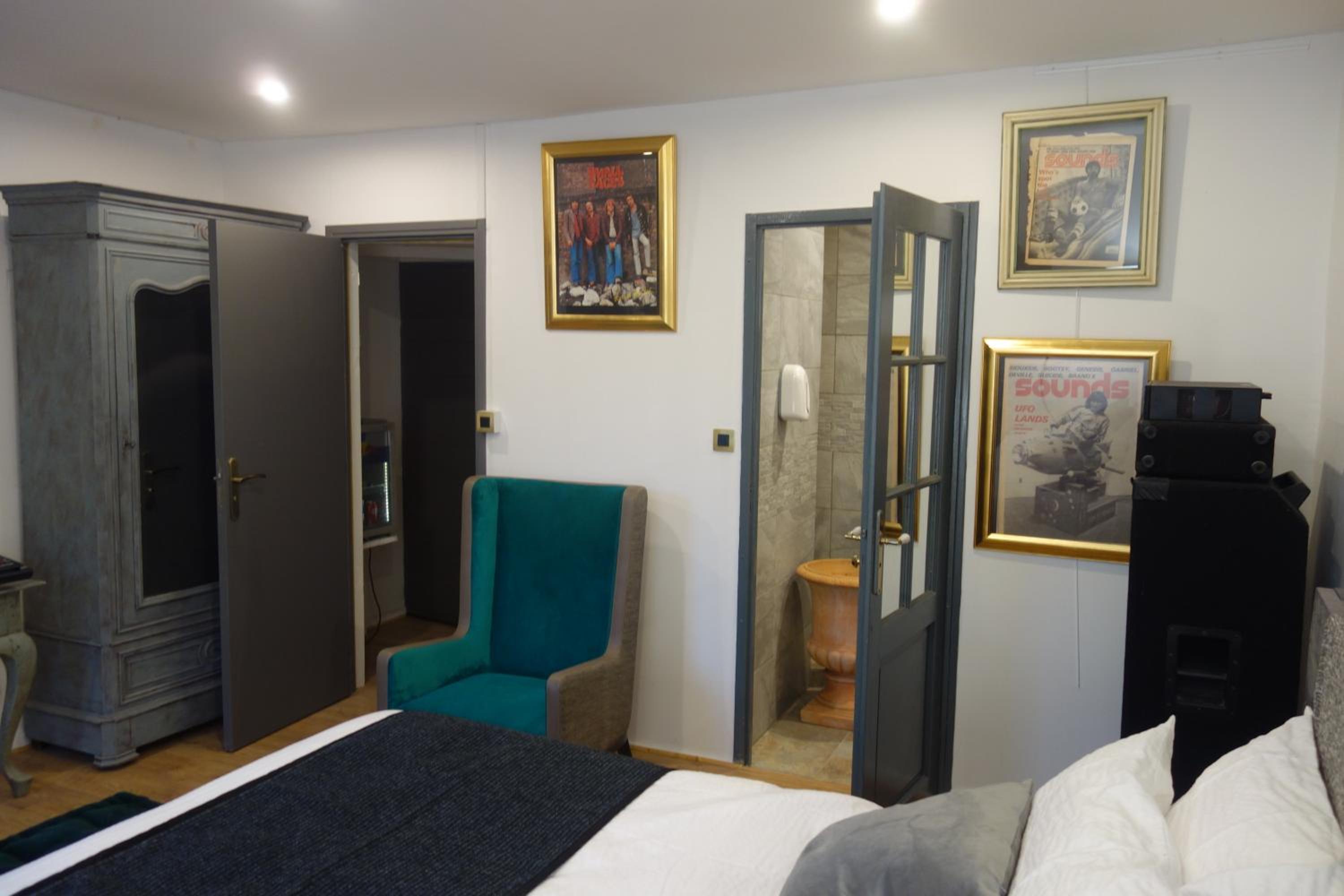 Double Room photo 2