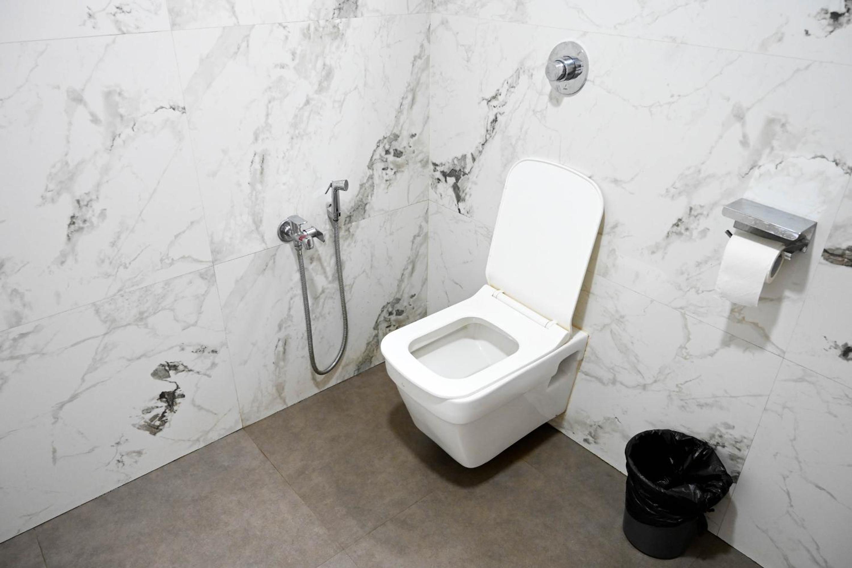 Suite - Photo 12