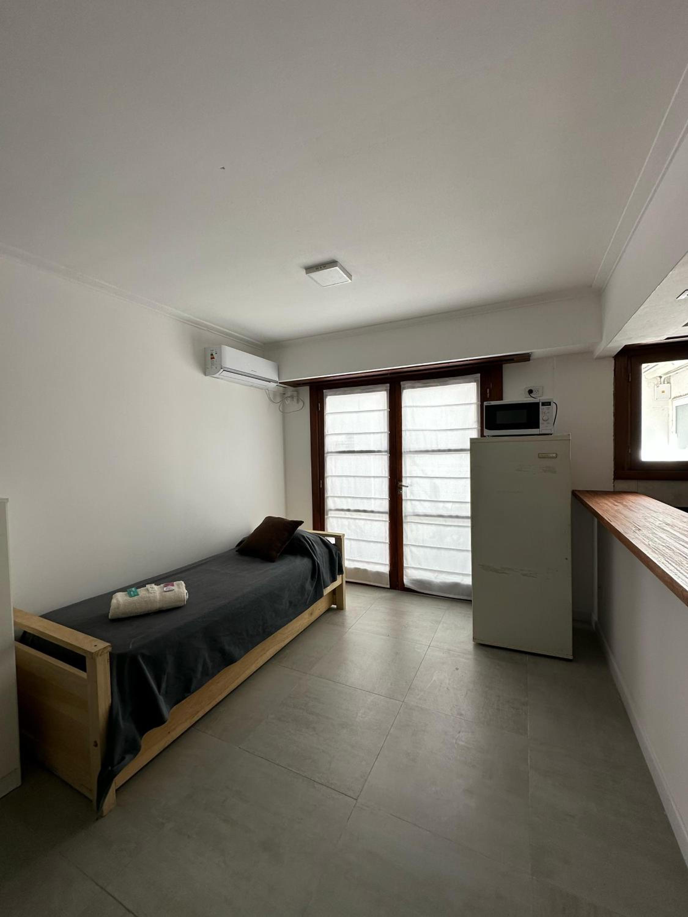 Deluxe Studio