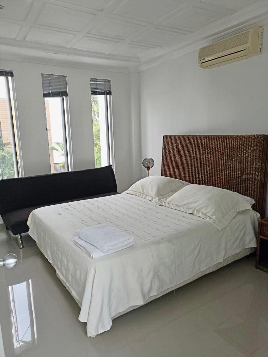 Villa photo 2