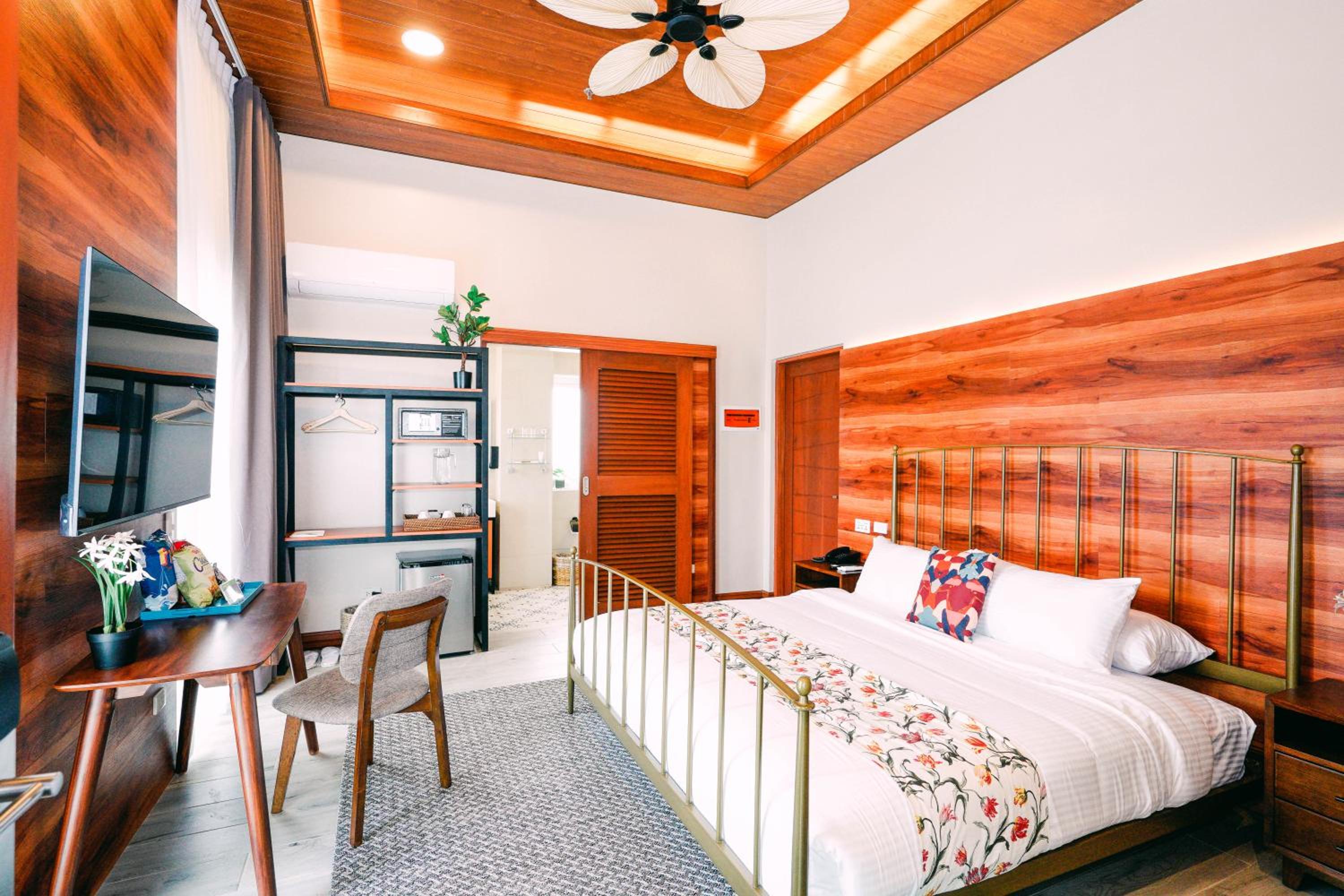 Lodge King - Photo 10