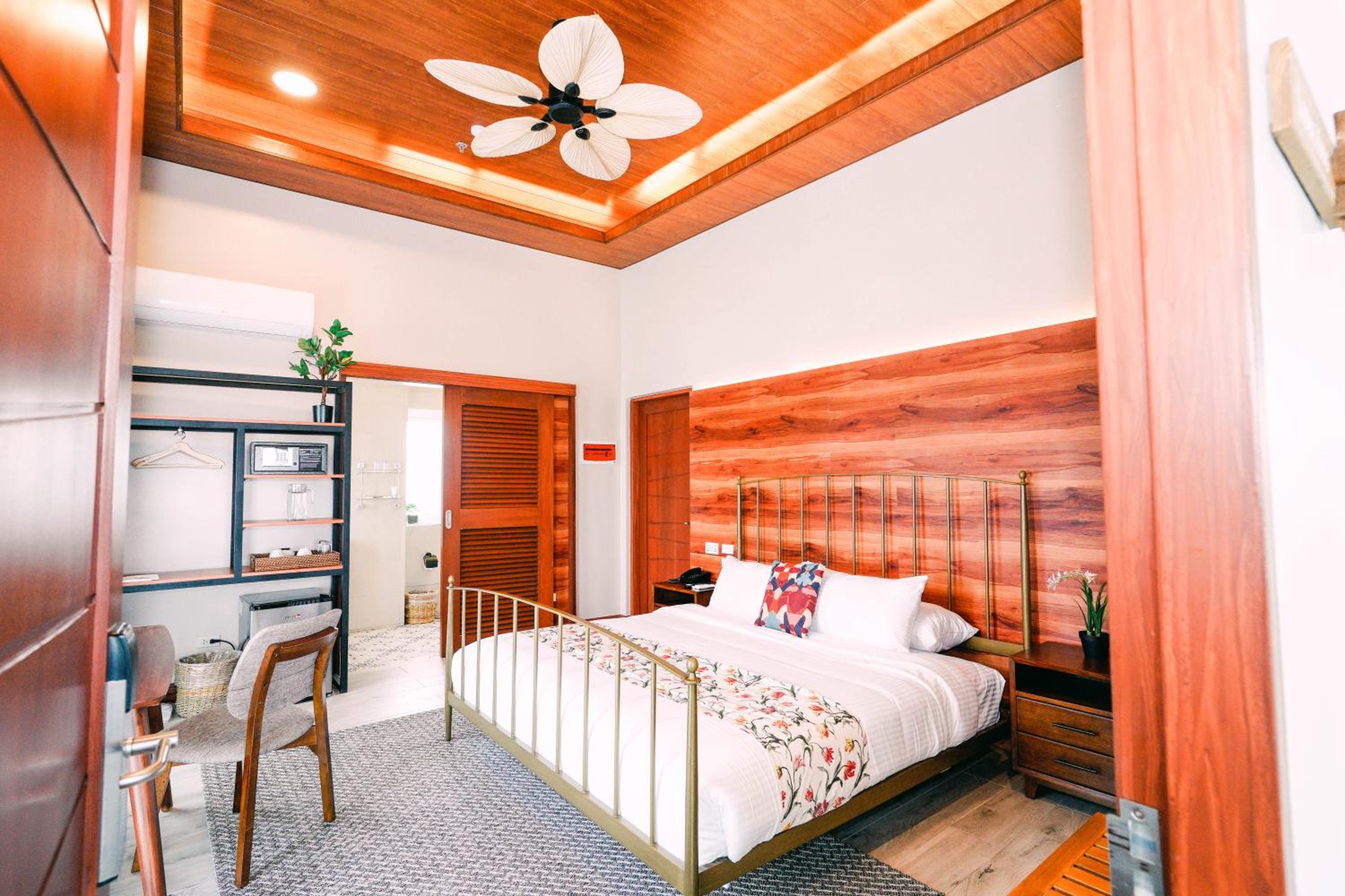Lodge King - Photo 15