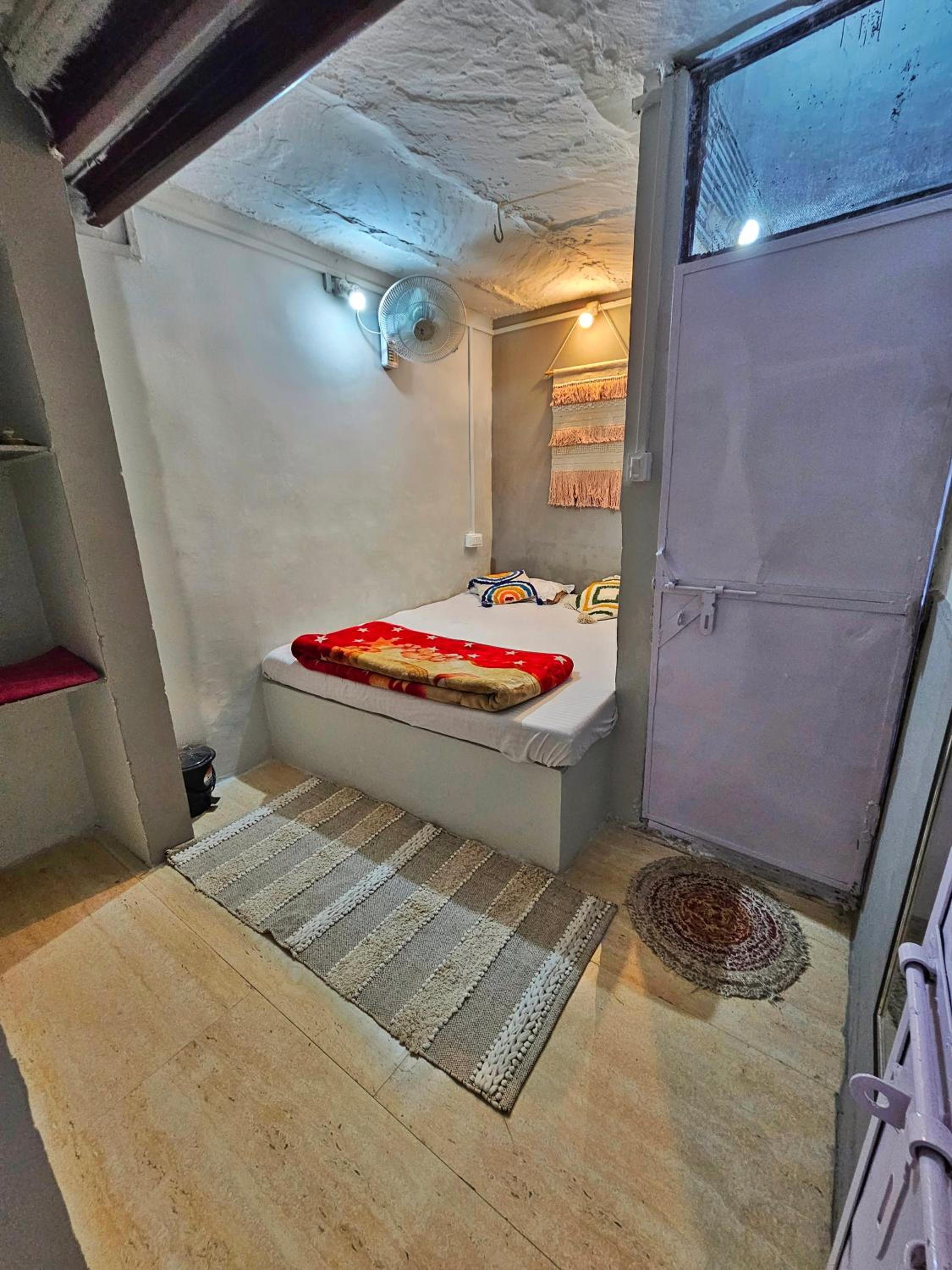 Small Double Room photo 3