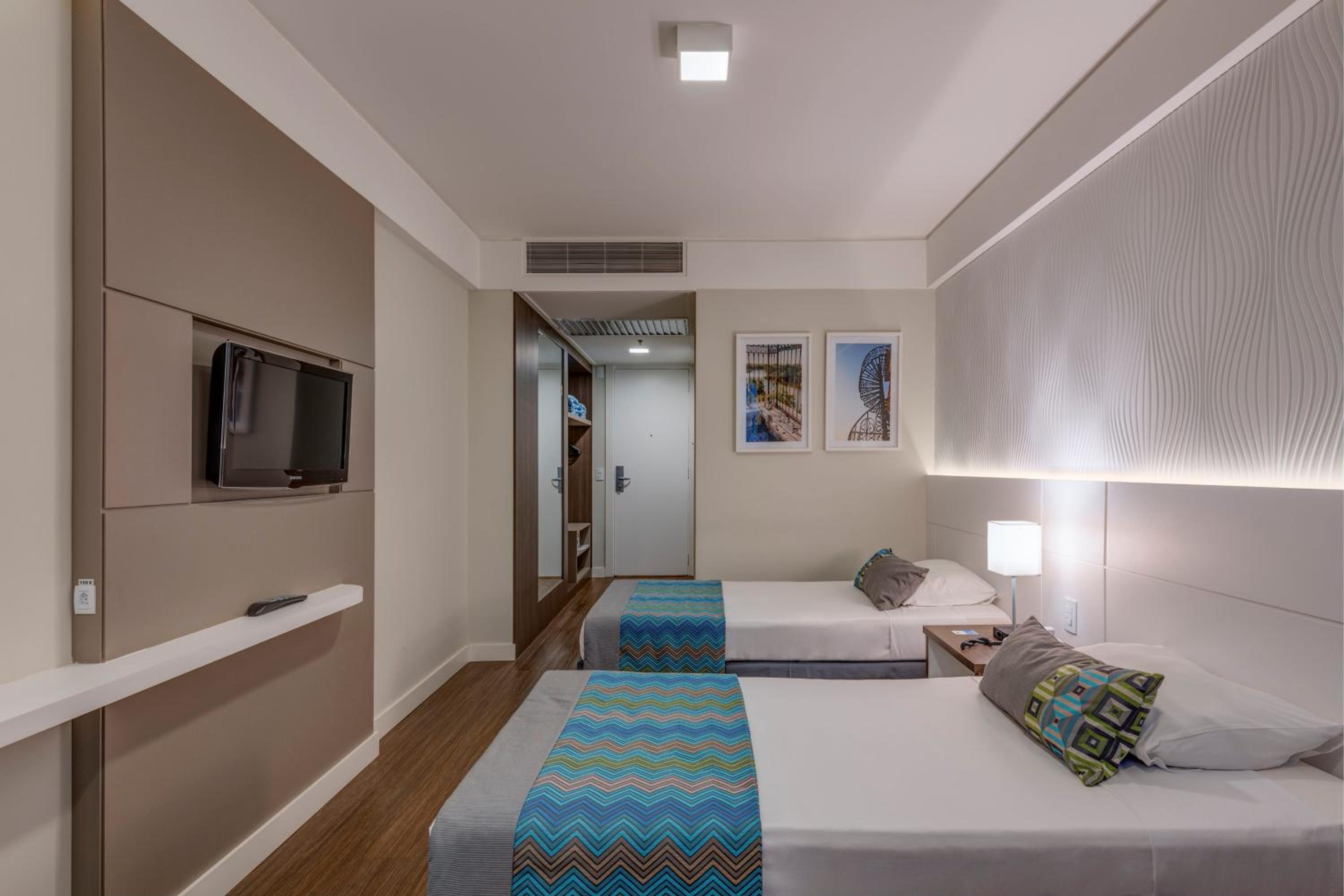 Twin Room with Bathroom