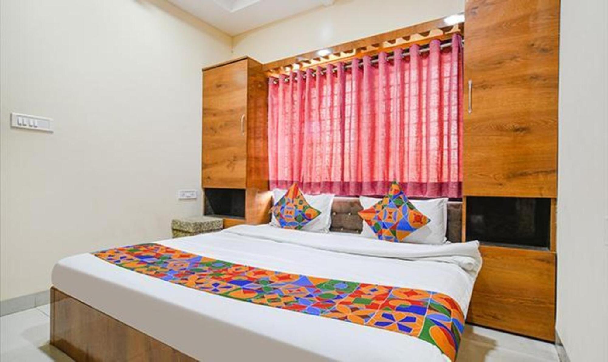 Deluxe Room photo 2