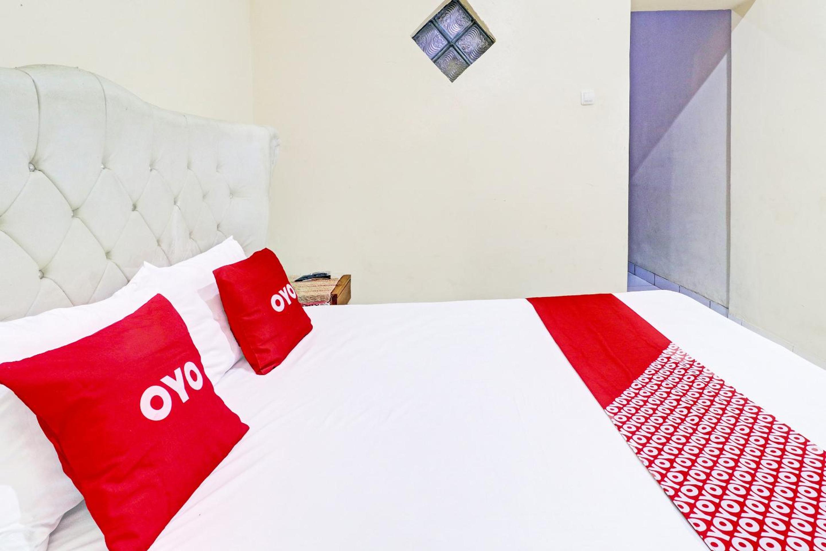 Deluxe Queen Room photo 3