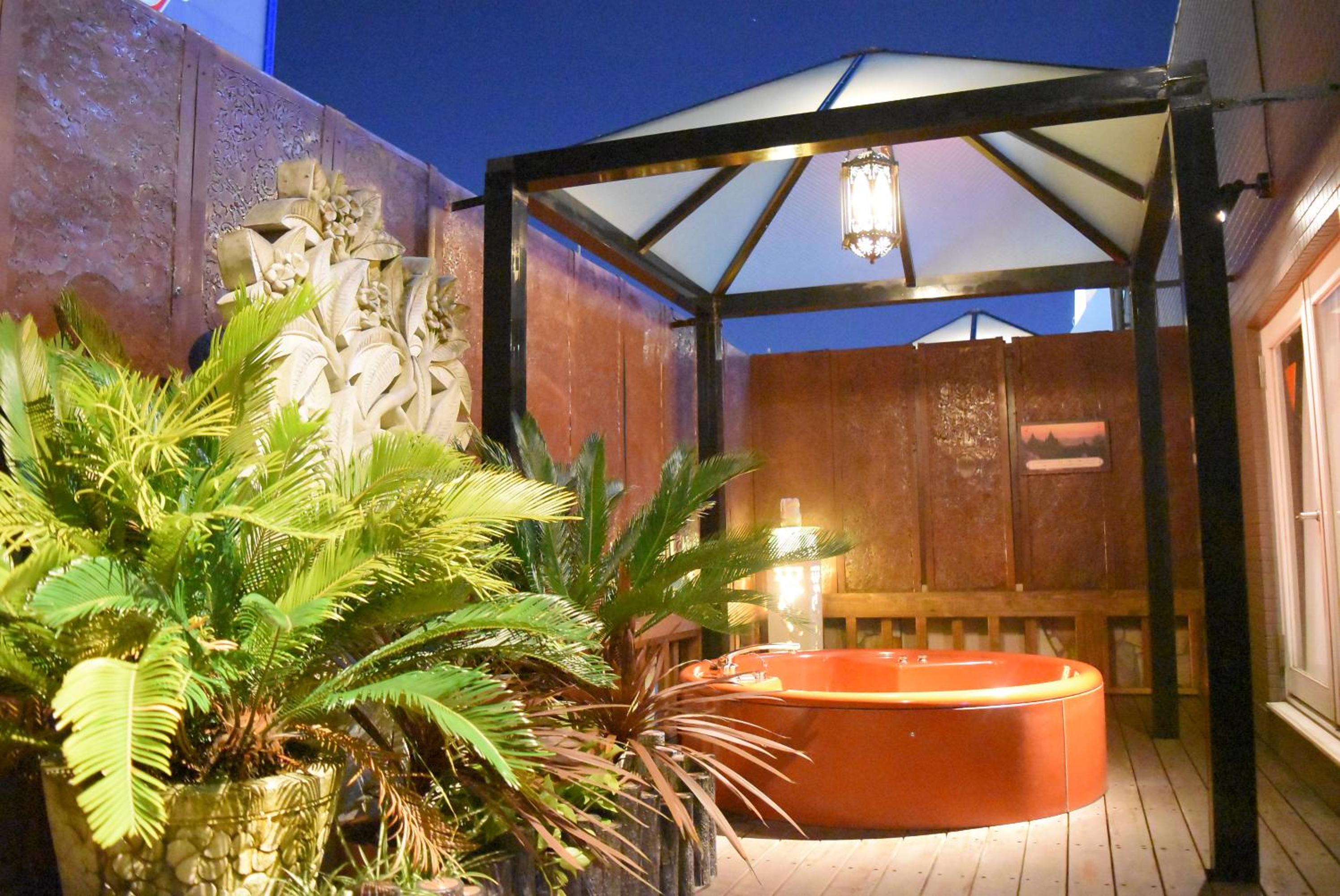 Deluxe Double Room with Balcony photo 3