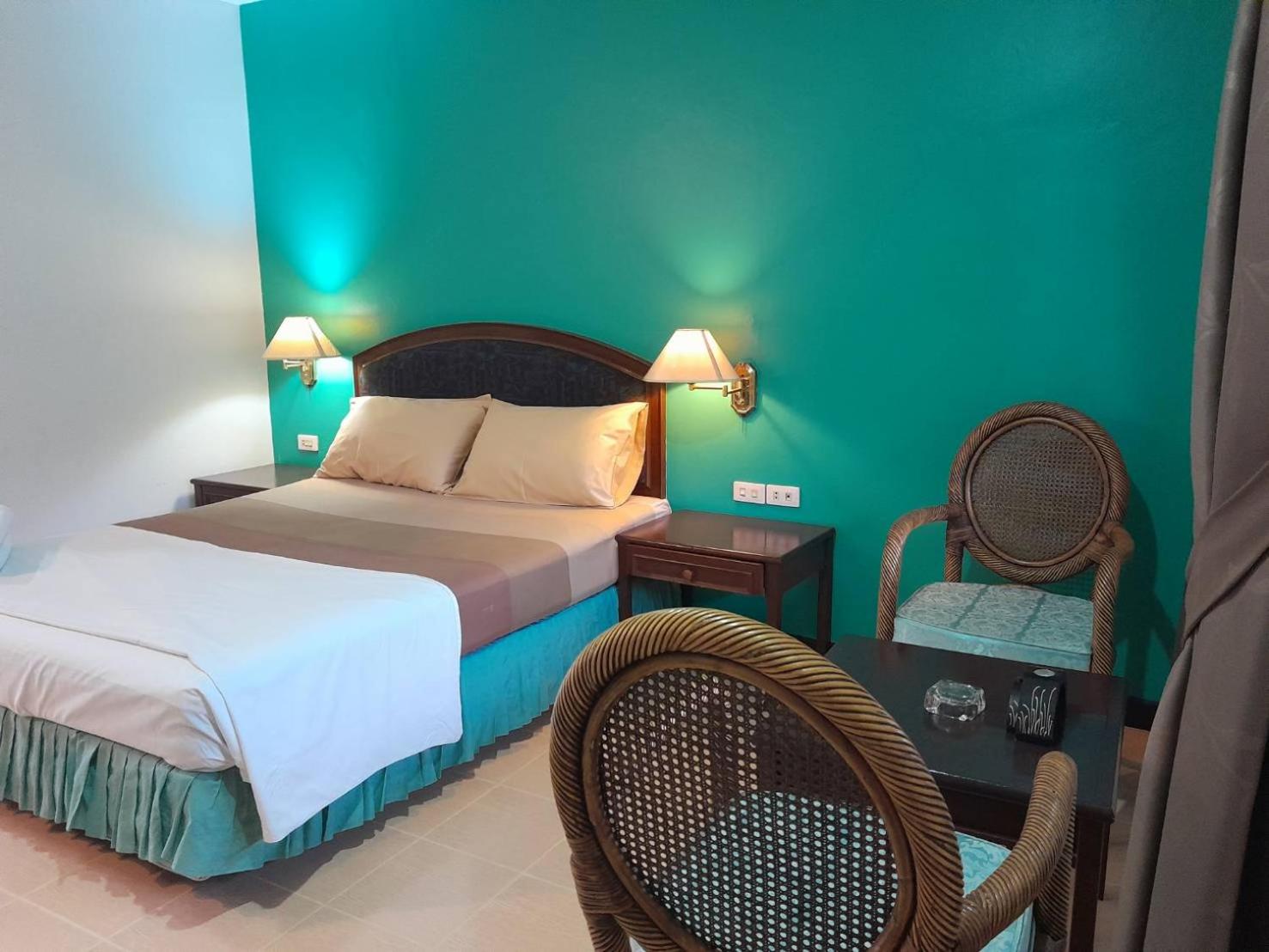 Deluxe Double Room With Fan photo 3