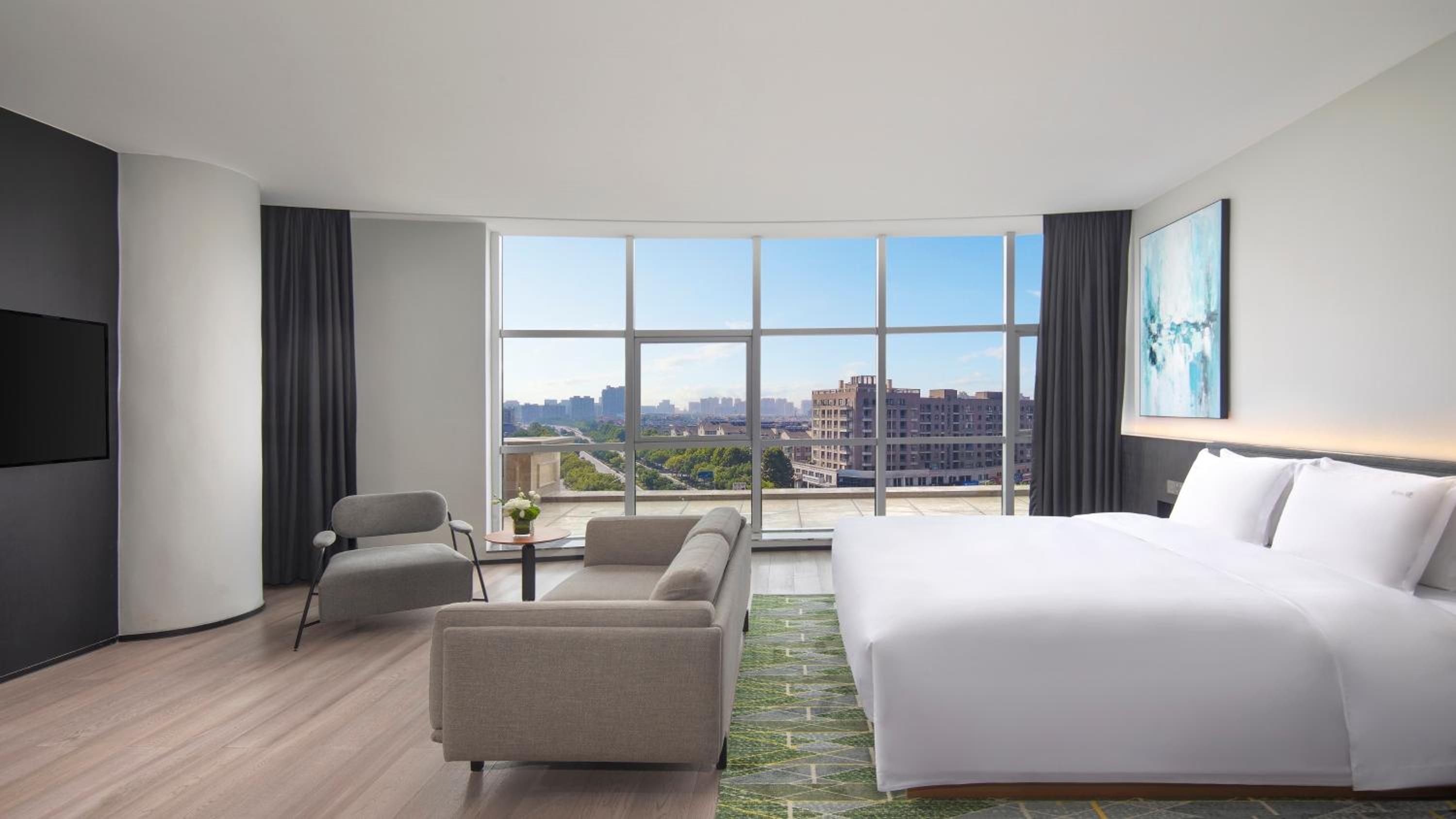 Premium King Room photo 1
