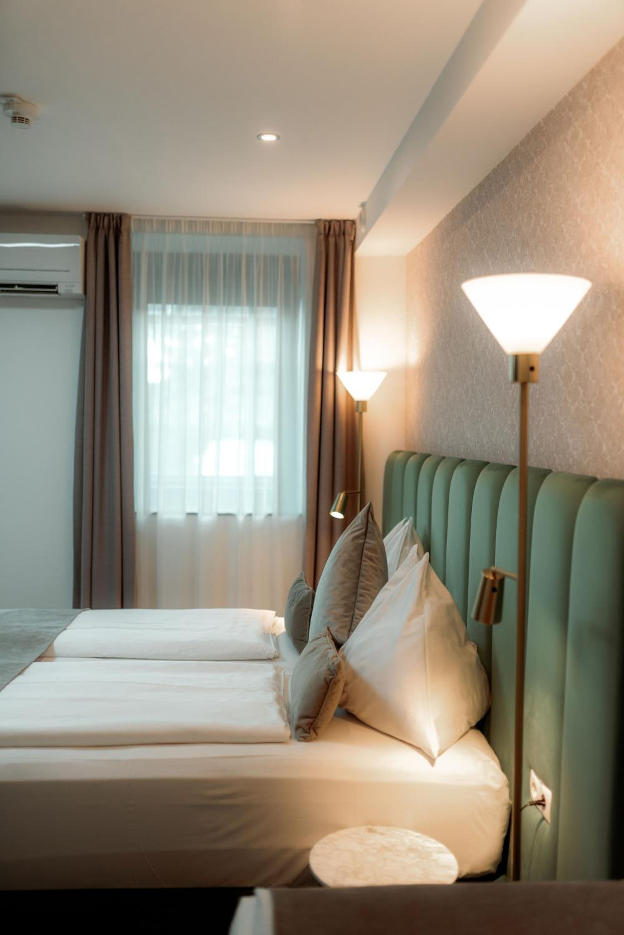 Economy Double Room - Photo 1