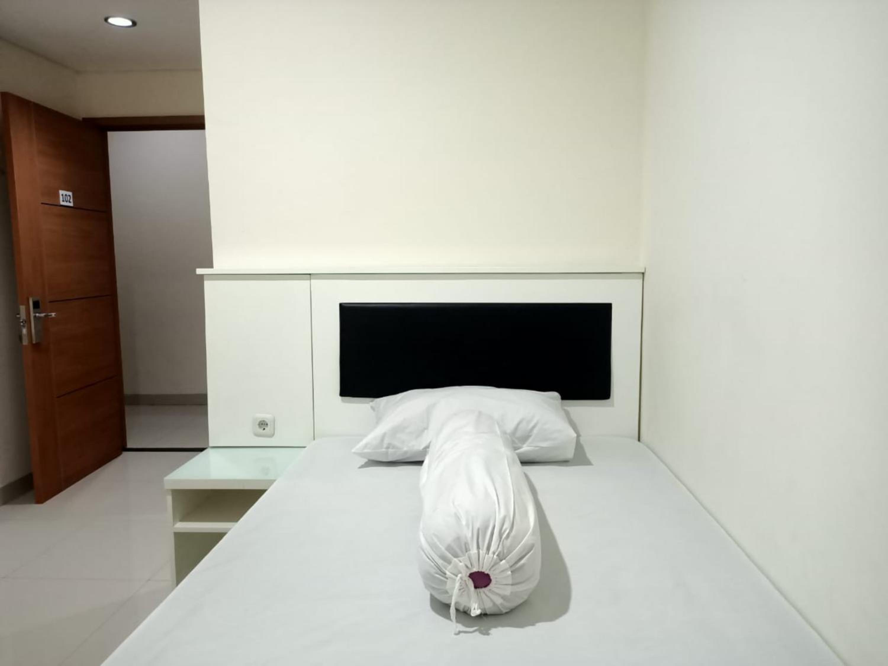 Standard Double Room photo 3