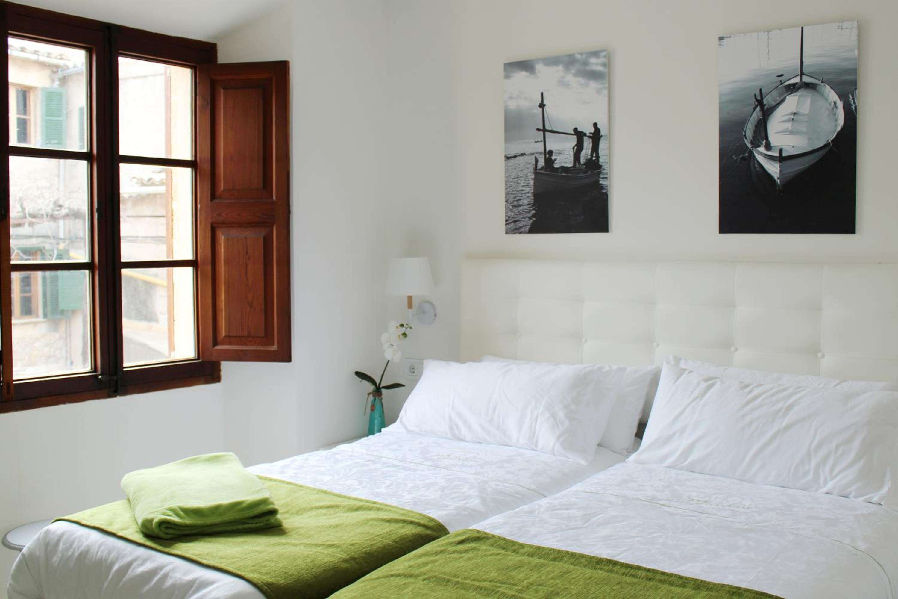 Twin Room With City View photo 3