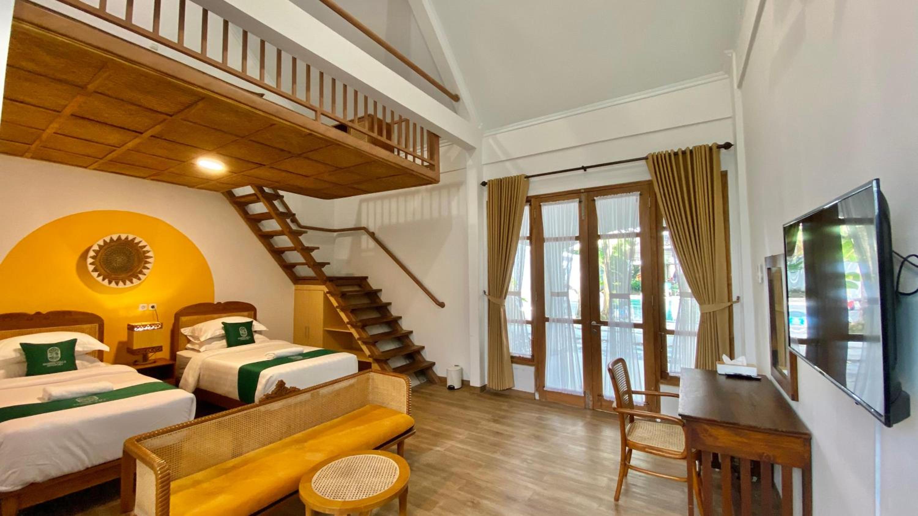 Three-Bedroom Villa photo 1