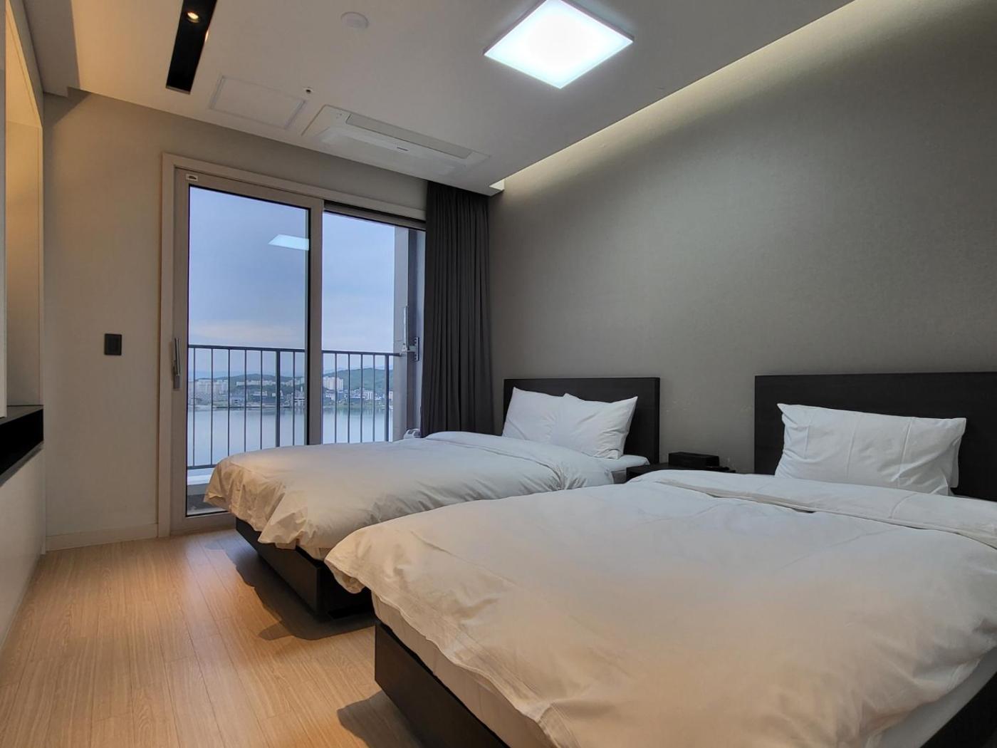 Deluxe Twin Room - Photo 1