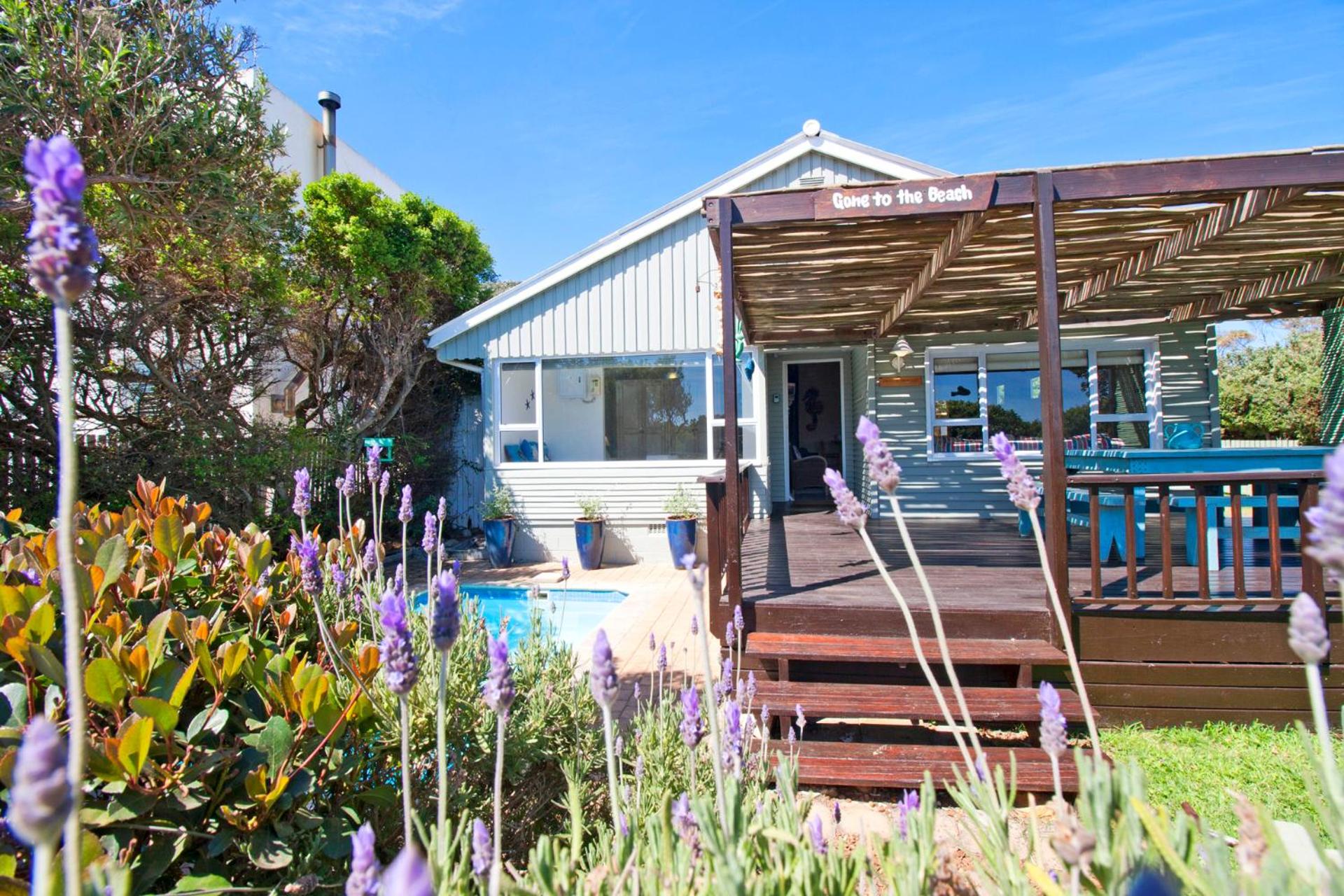 Three-Bedroom House photo 2