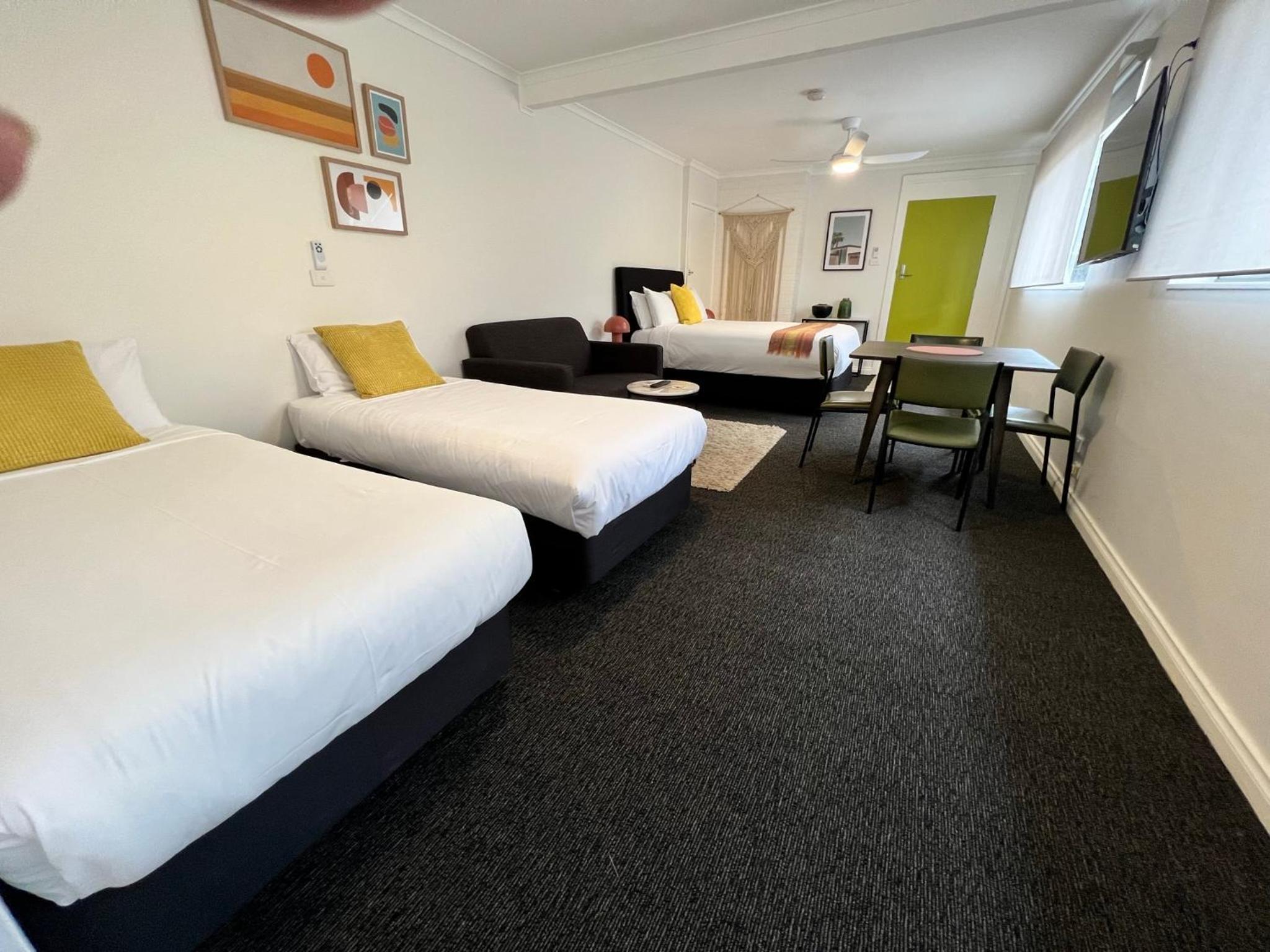 Queen Room with Spa Bath