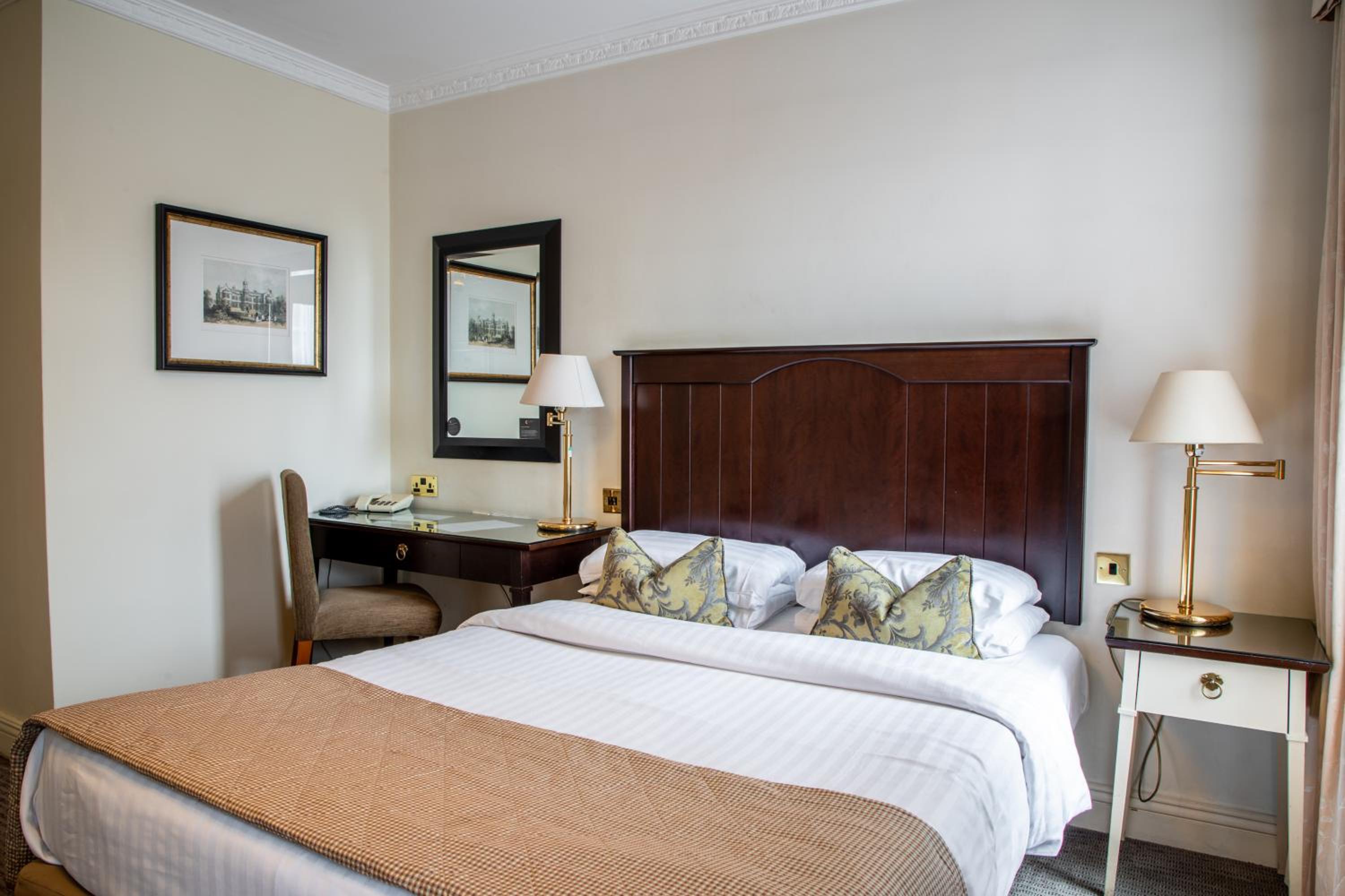 Standard  Double Room - Photo 10