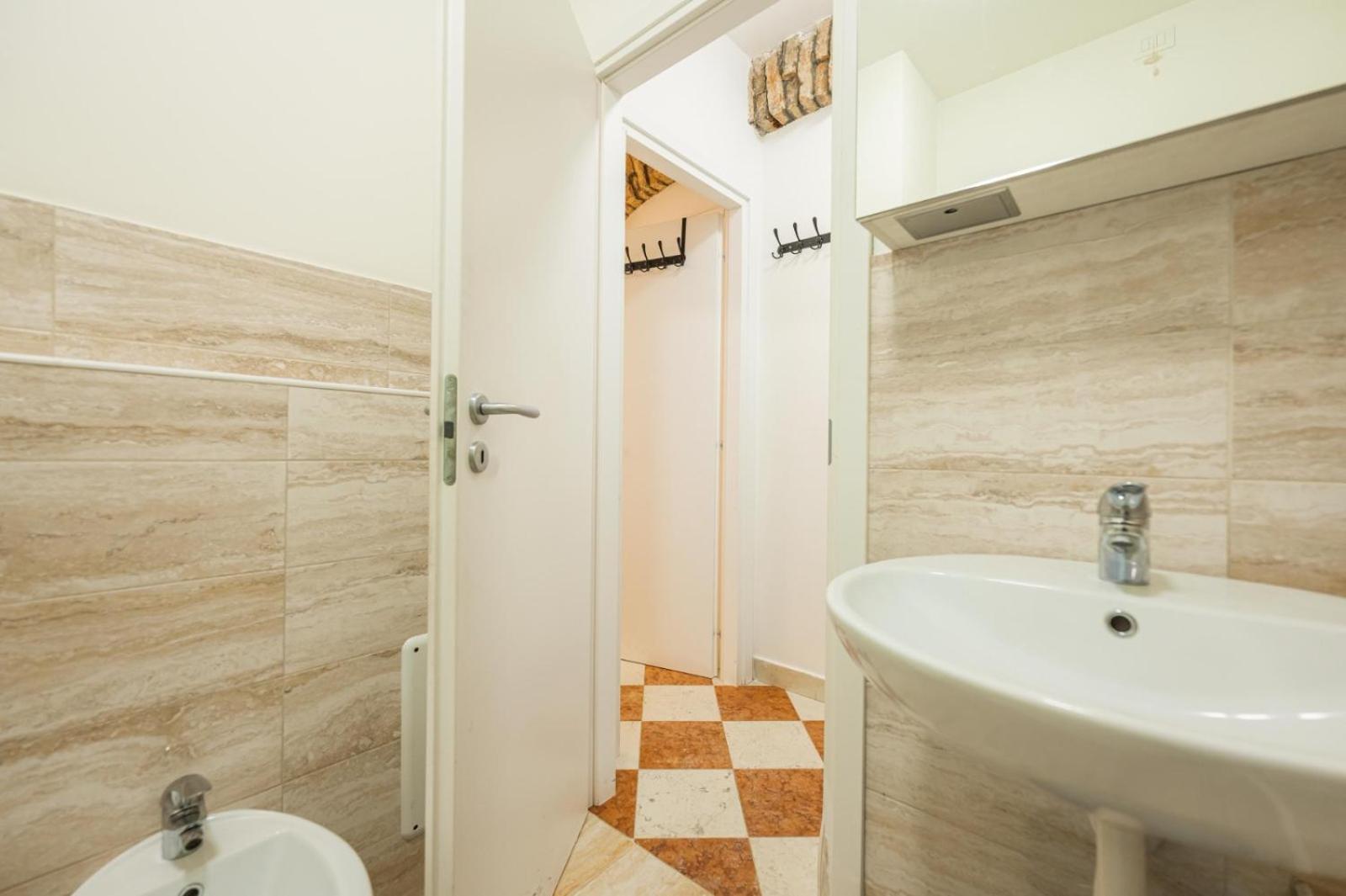 Deluxe Suite photo 2
