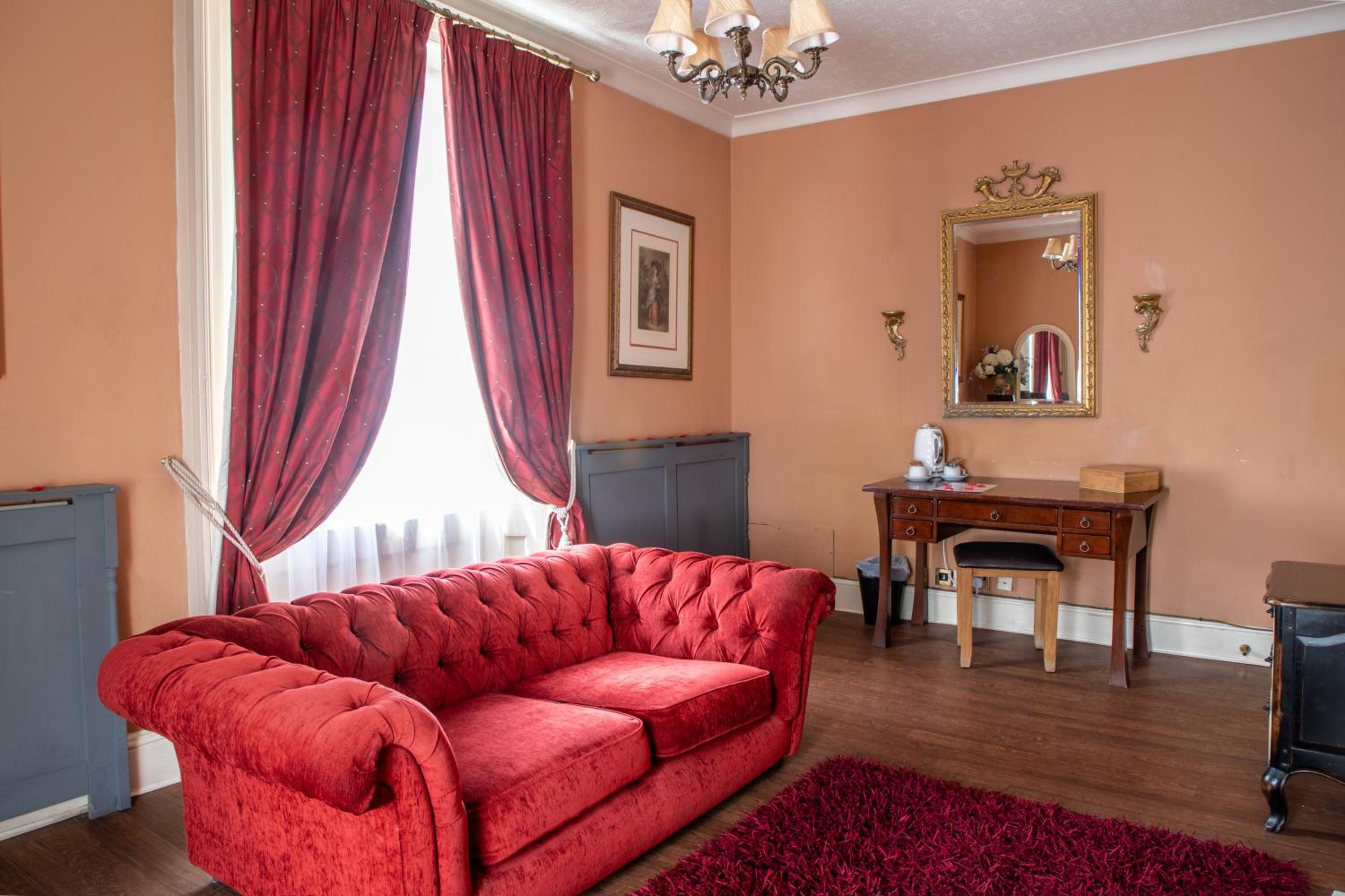 Bridal Suite - Photo 12