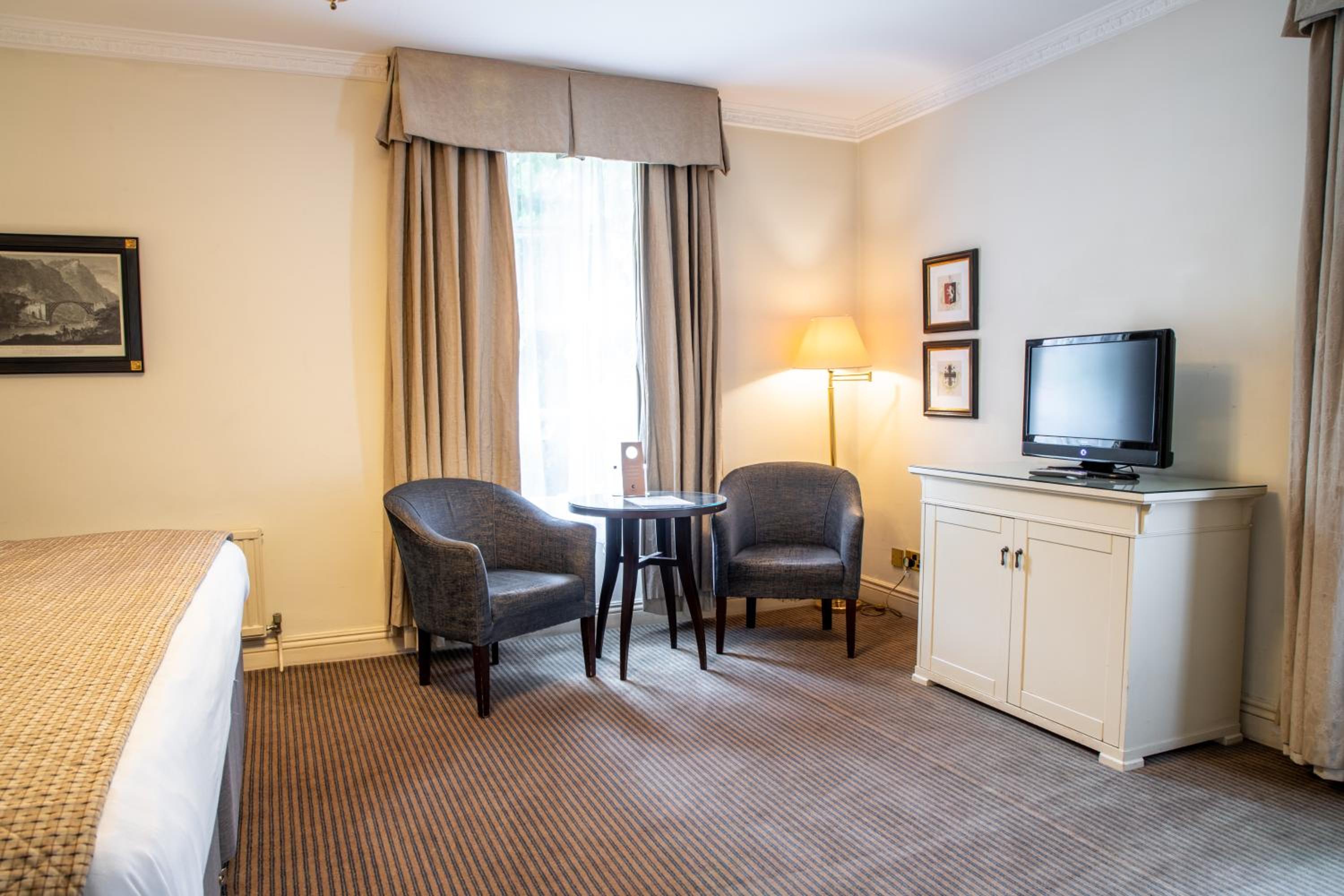 Executive Double Room - Photo 10