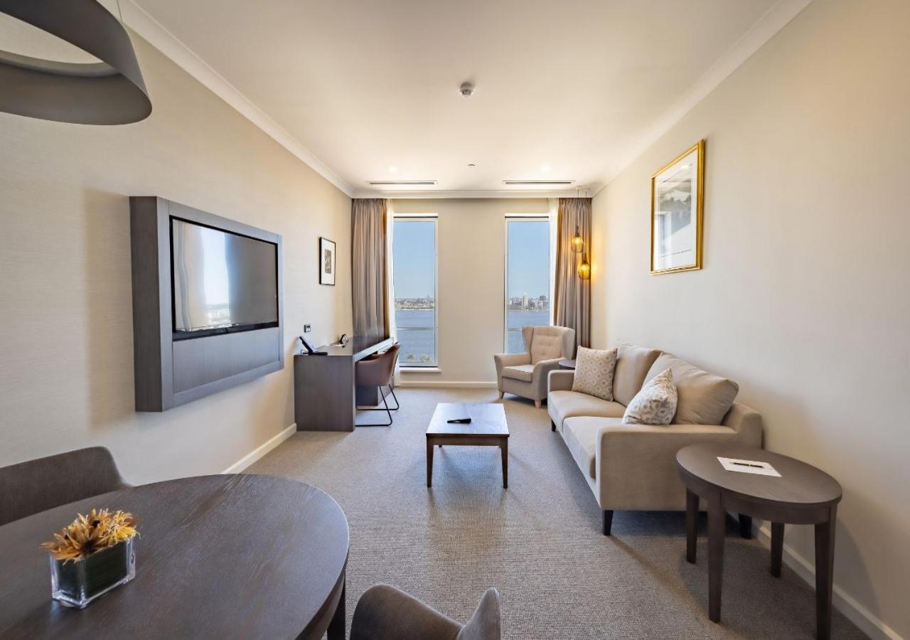 Swan River Suite