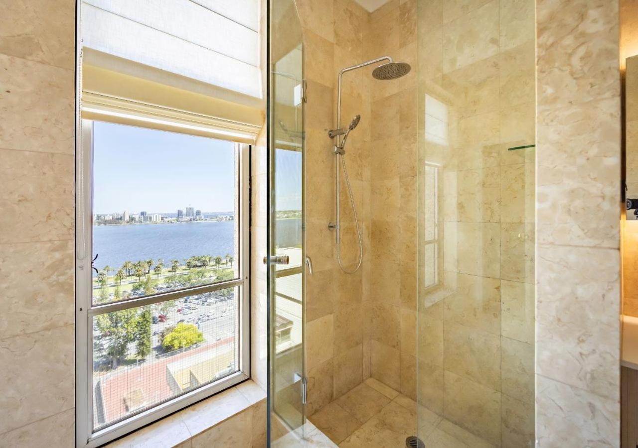Swan River Suite