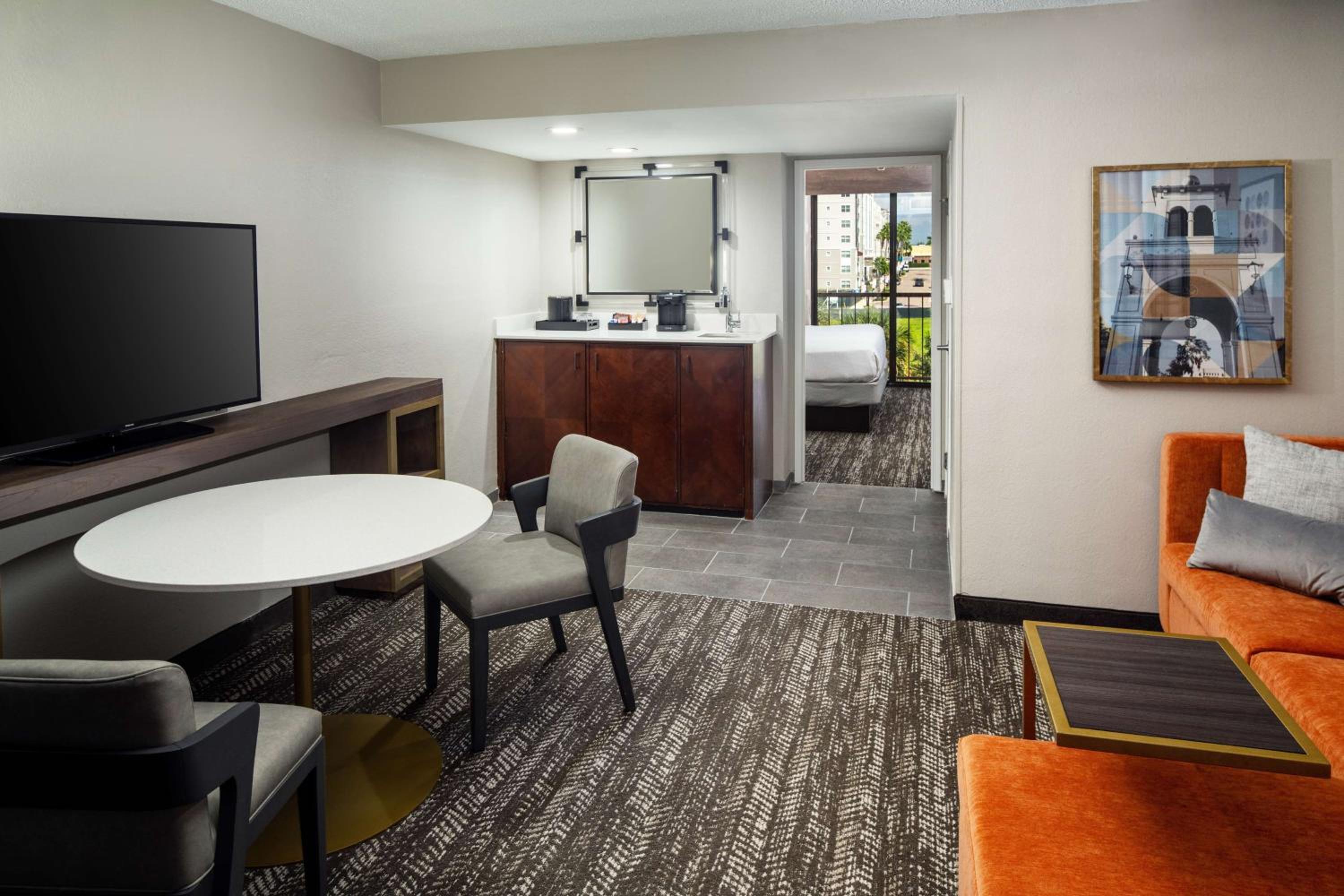 Executive Double Suite - Non-Smoking