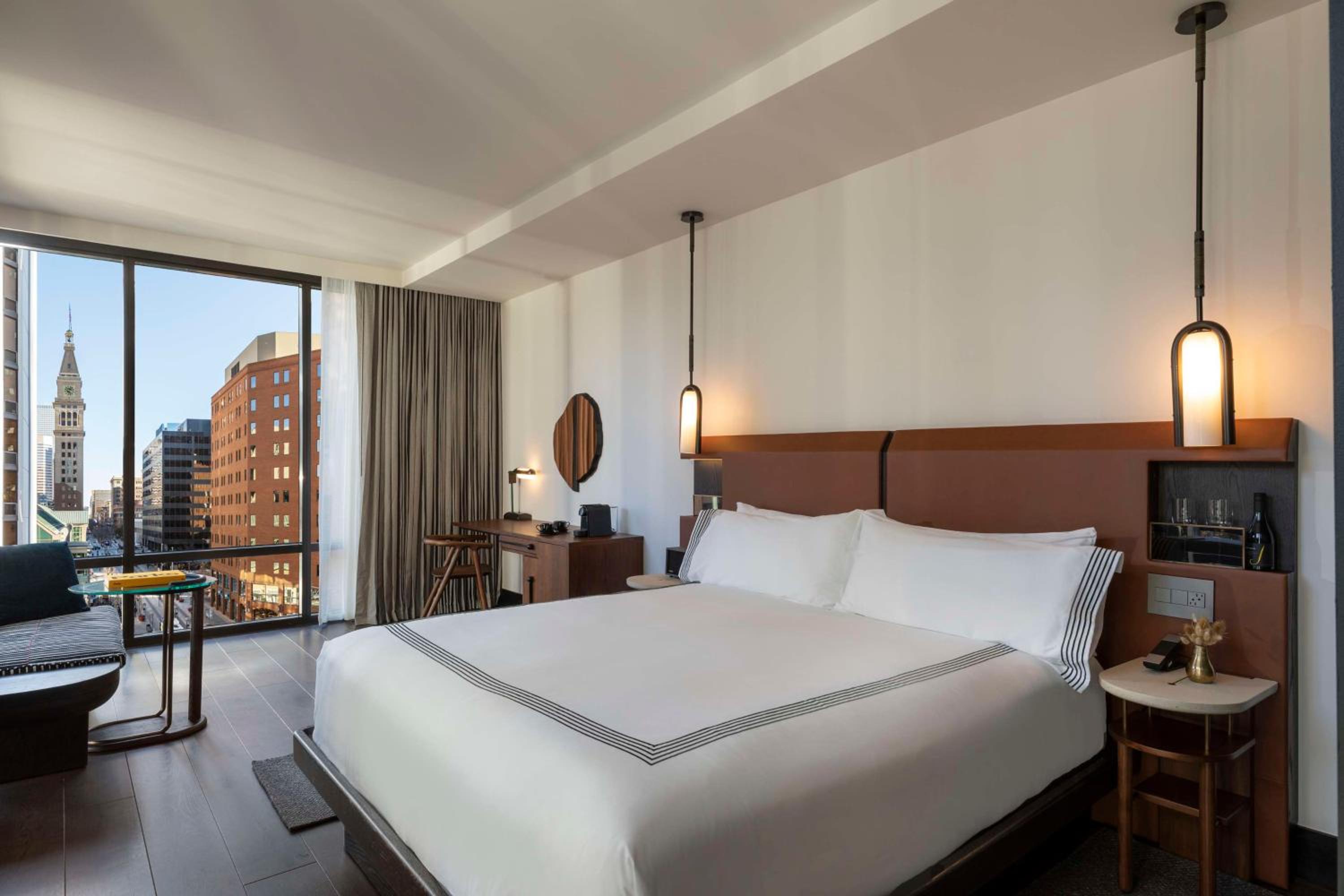 King Room with City View - Photo 1