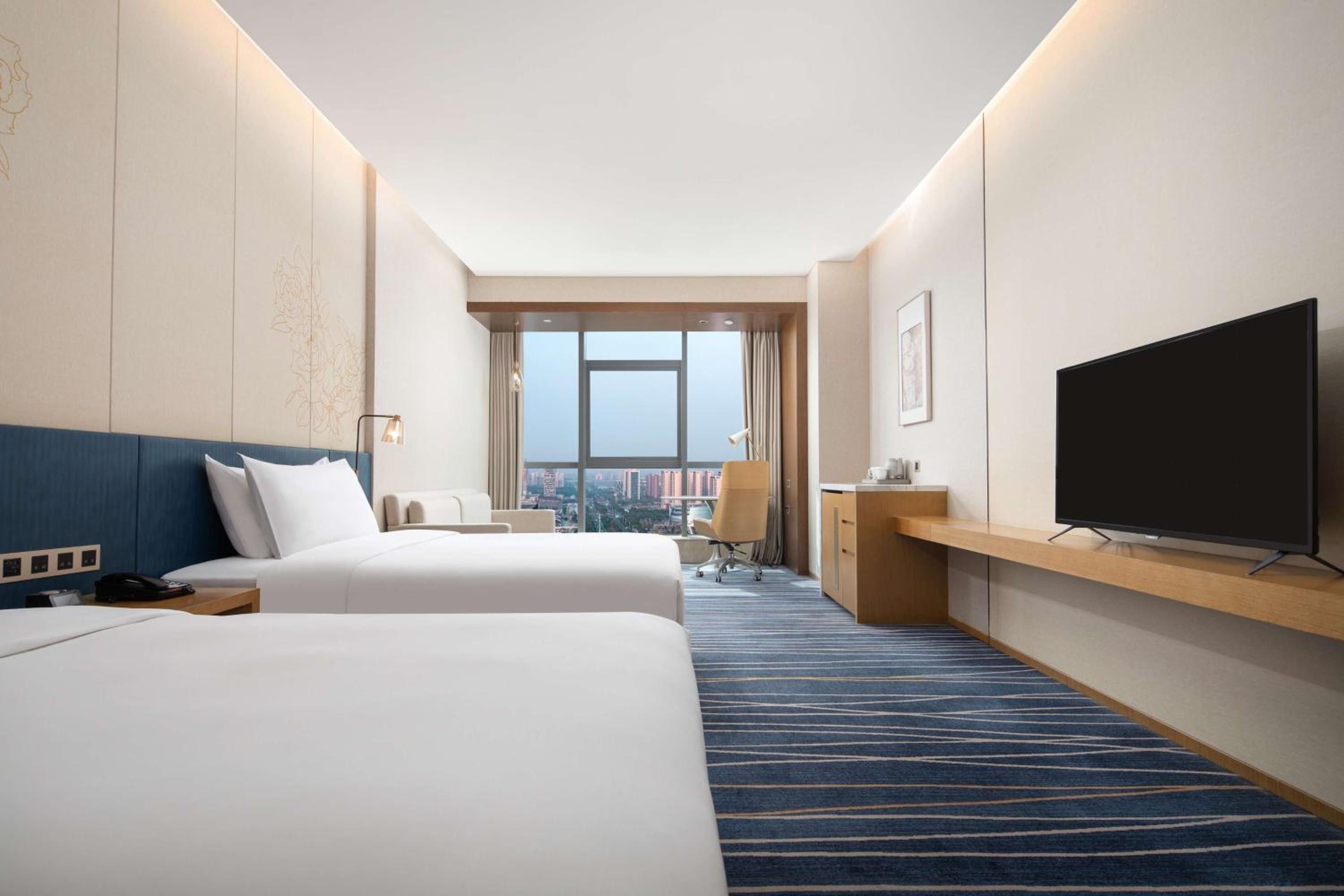 Deluxe Twin Room - Photo 2