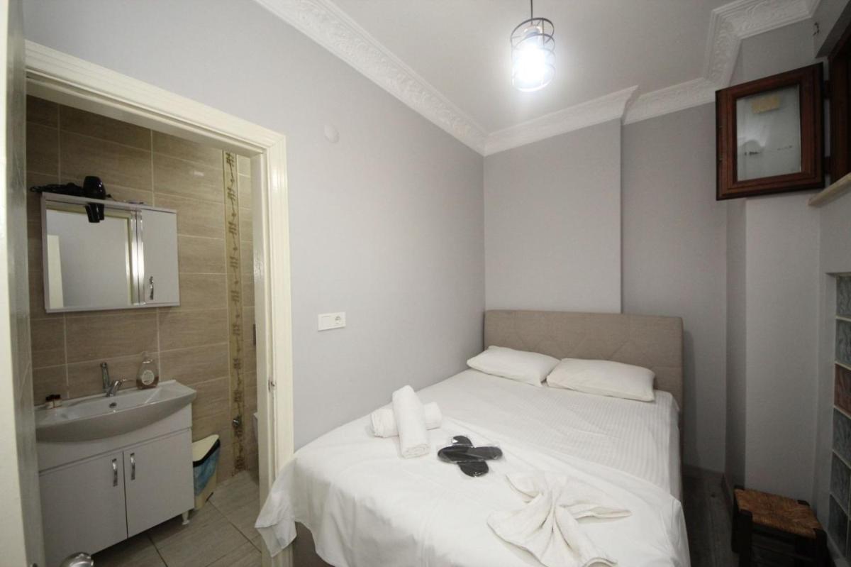 Classic Triple Room photo 3
