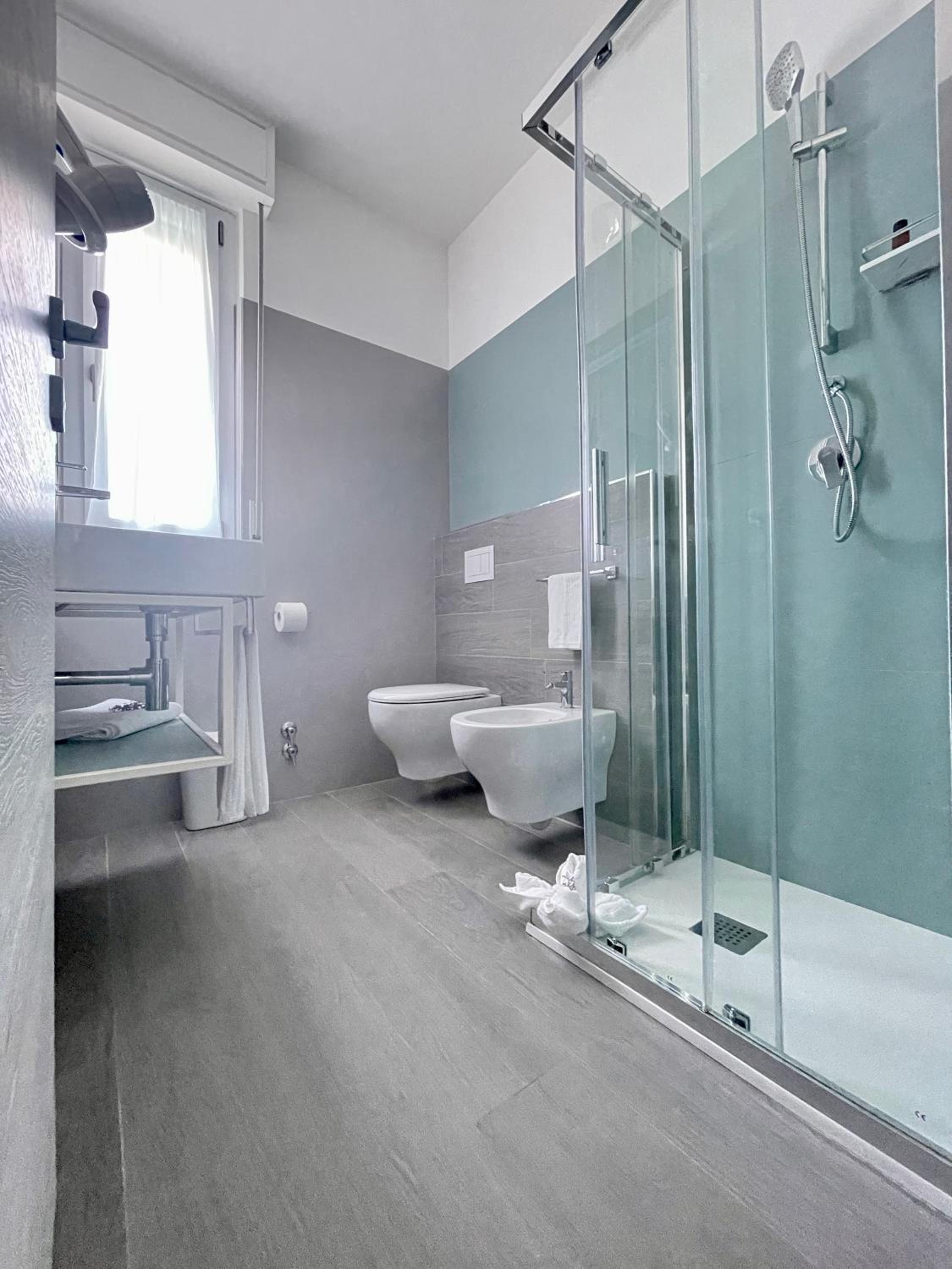 Double or Twin Room with Sea View photo 2