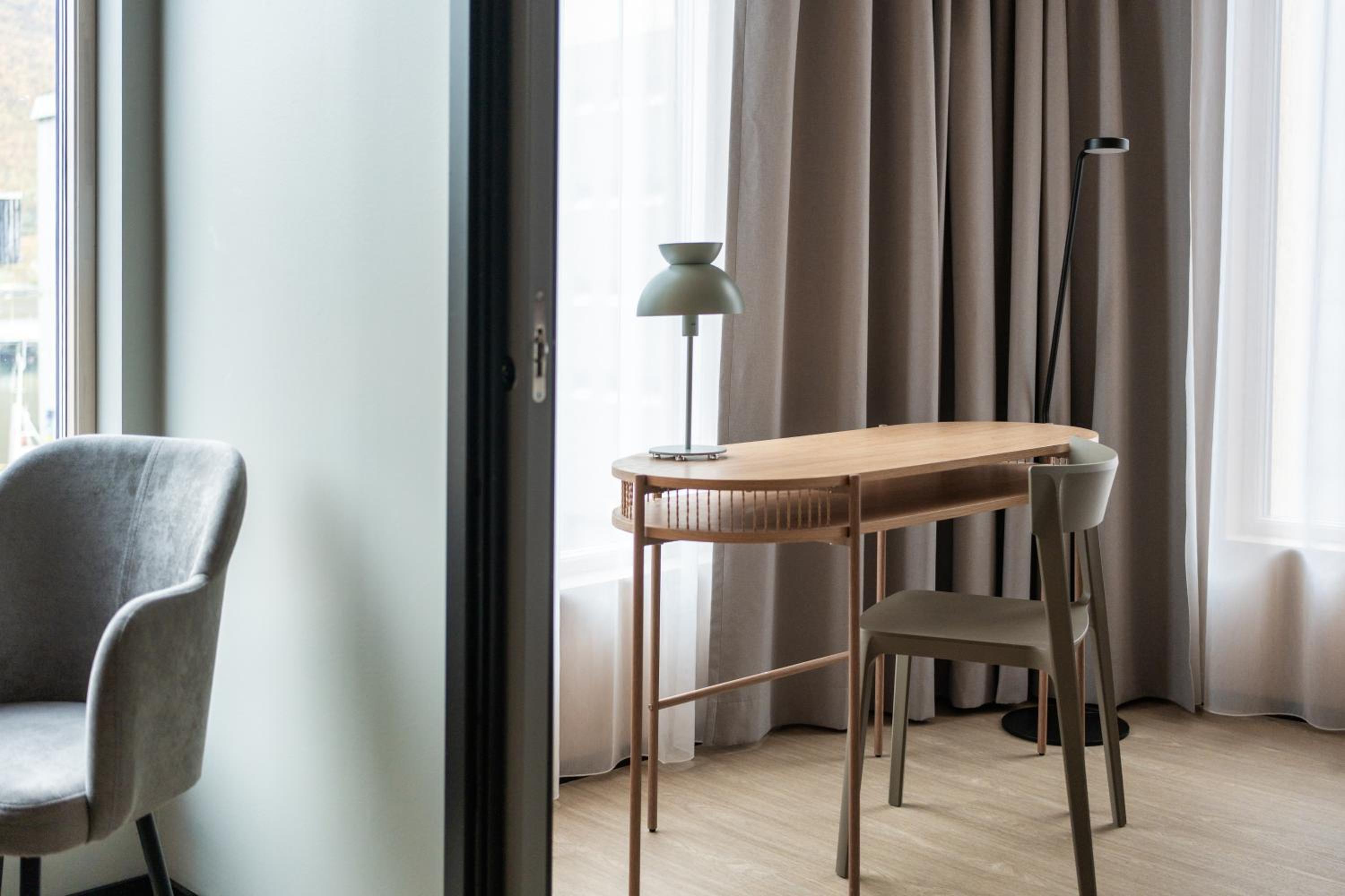 Two-Bedroom Apartment - Photo 18