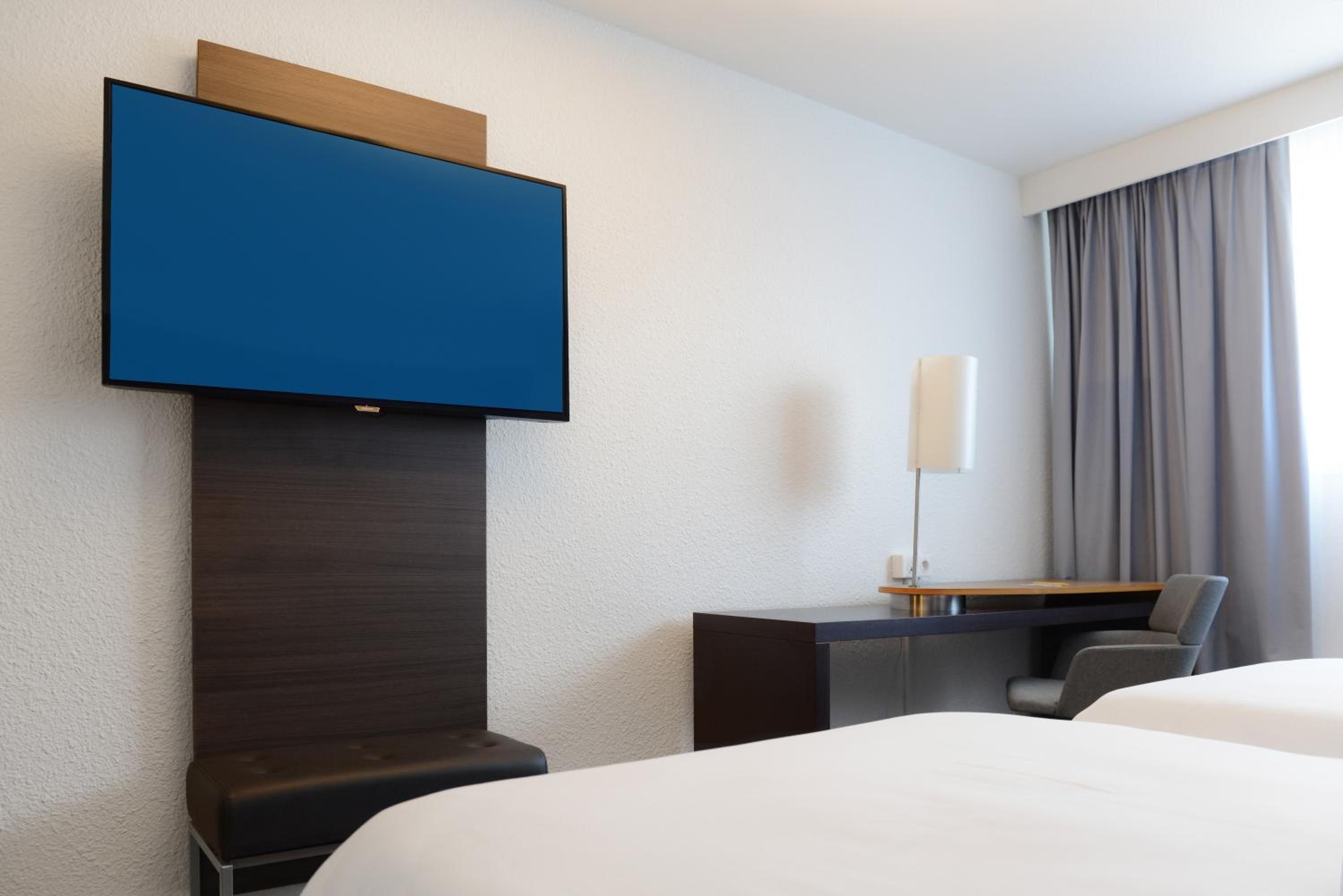Classic Twin Room - Photo 2
