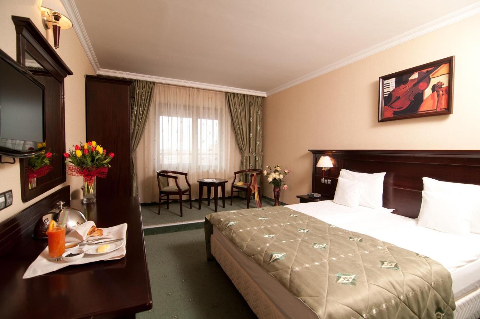 Superior Double or Twin Room - Photo 1