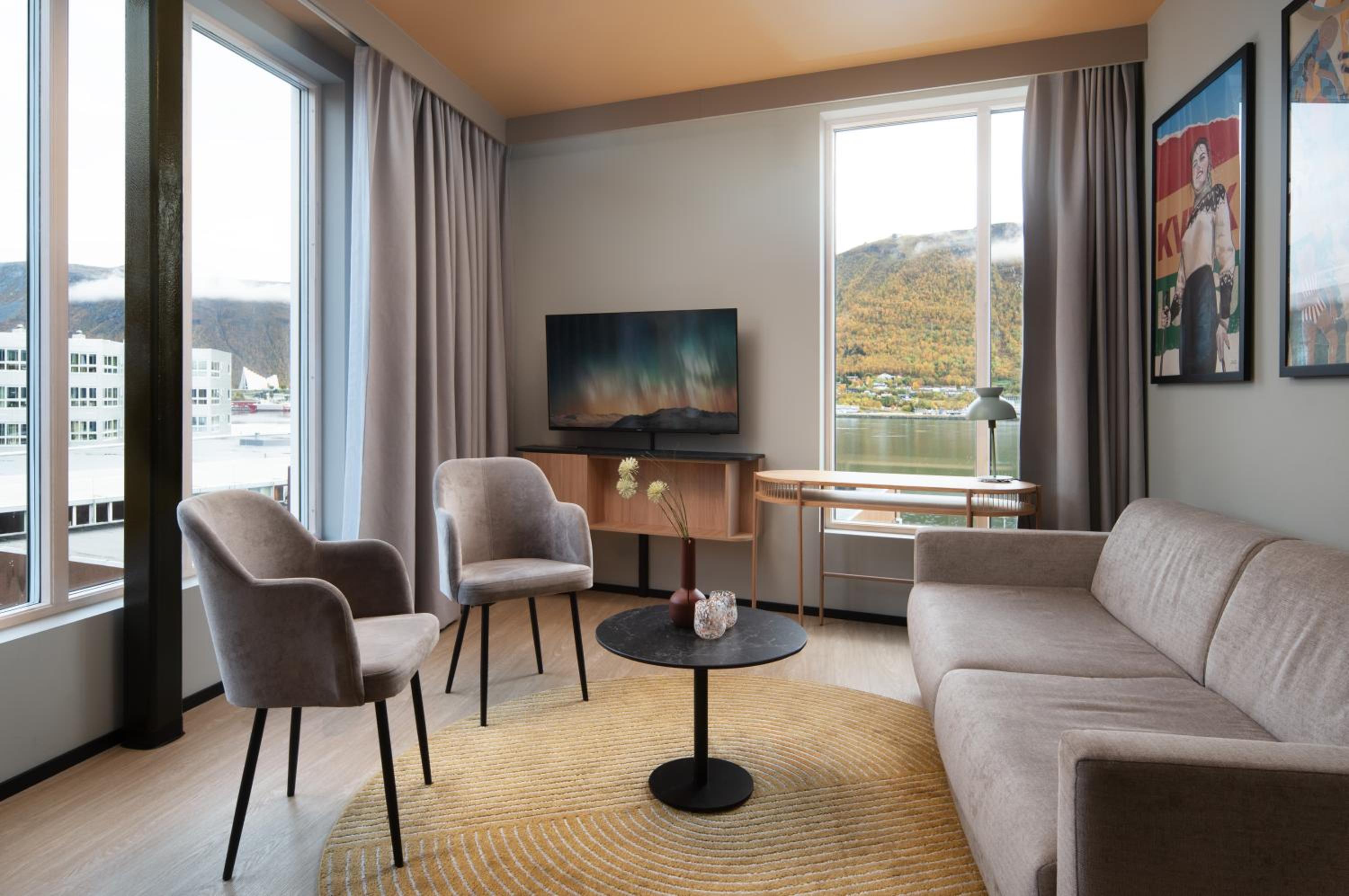 Apartment with Two-Bedrooms and Sea View - Photo 18