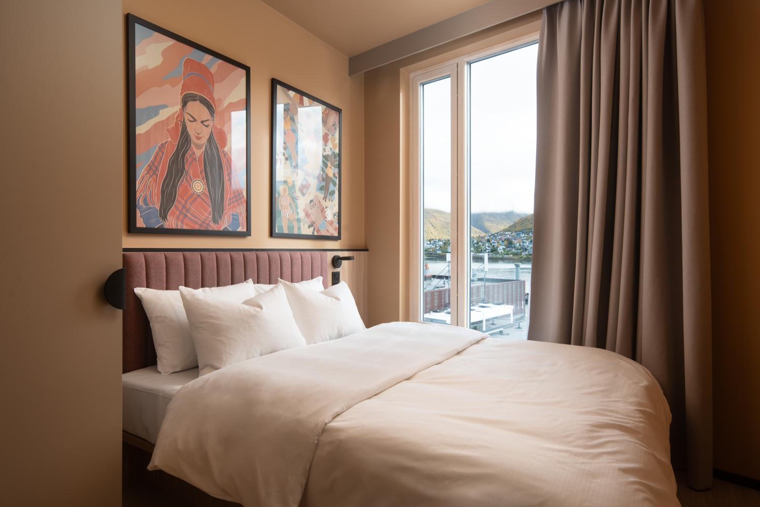 Apartment with Two-Bedrooms and Sea View - Photo 15