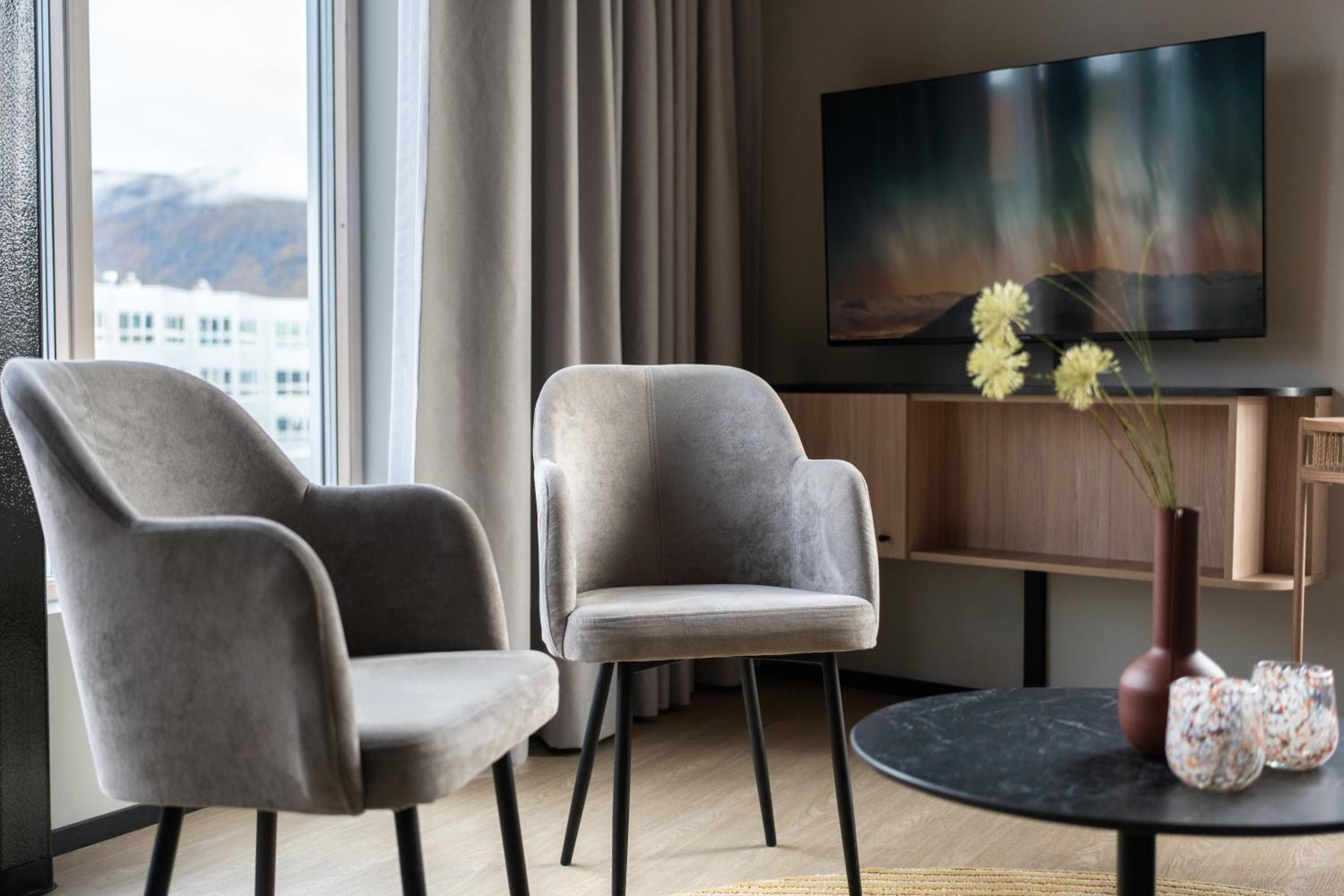 Apartment with Two-Bedrooms and Sea View - Photo 9