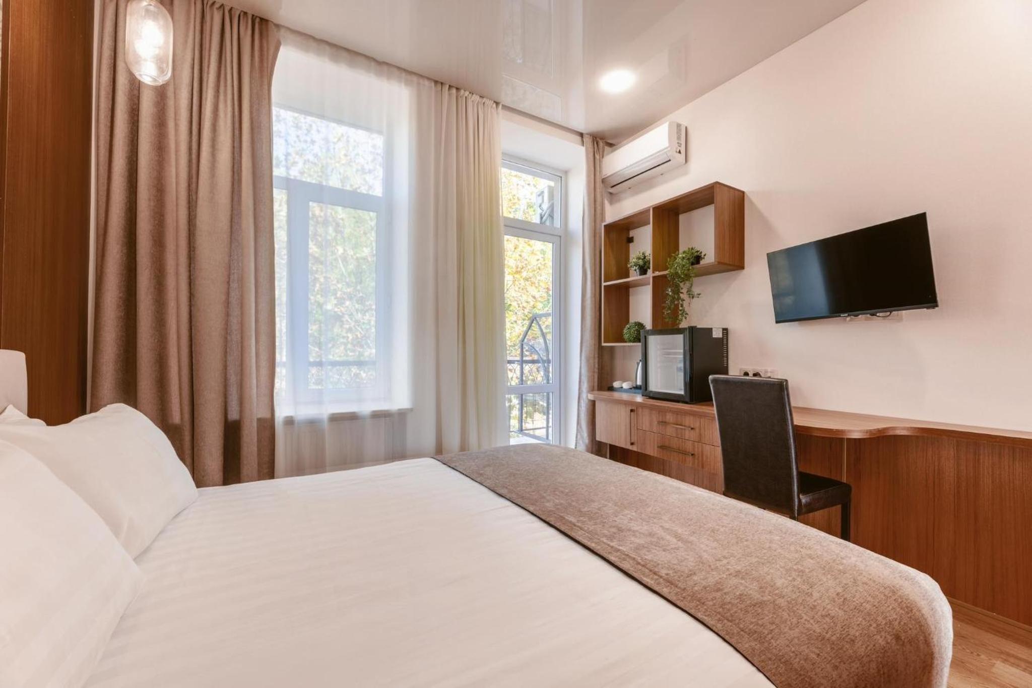 Deluxe Double Room with Balcony