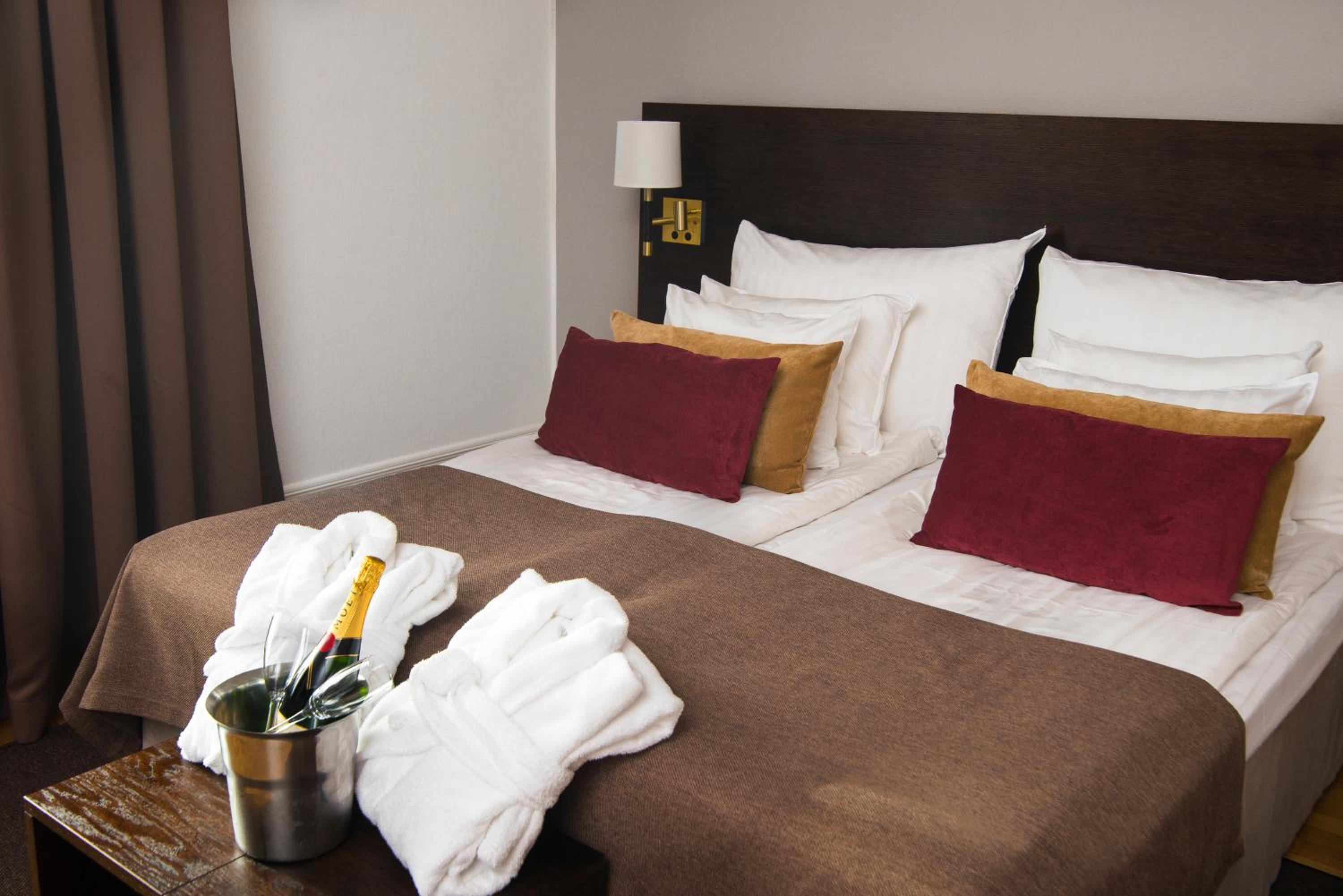 Superior Double or Twin Room - Photo 3