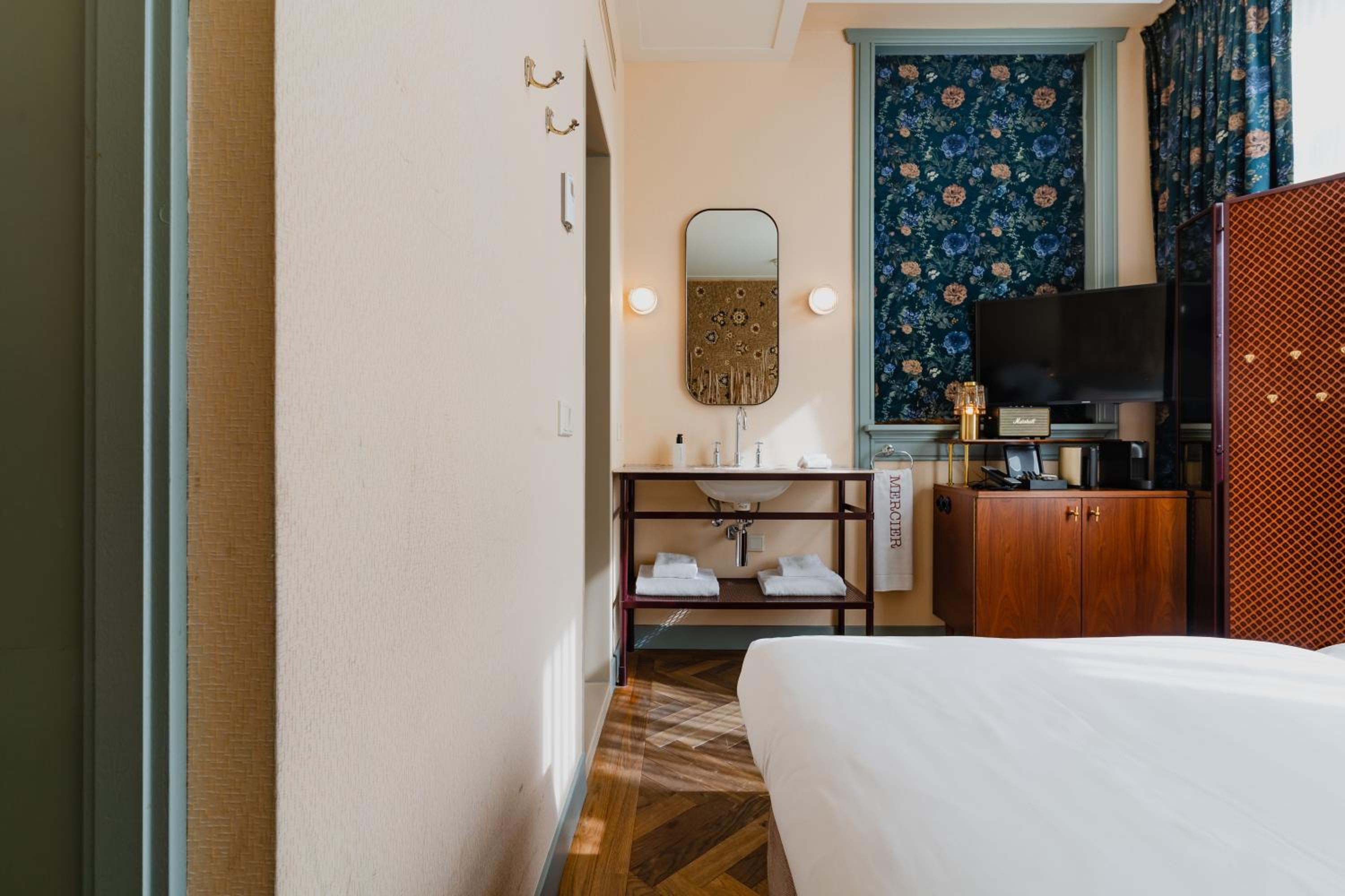 Comfort Double or Twin Room
