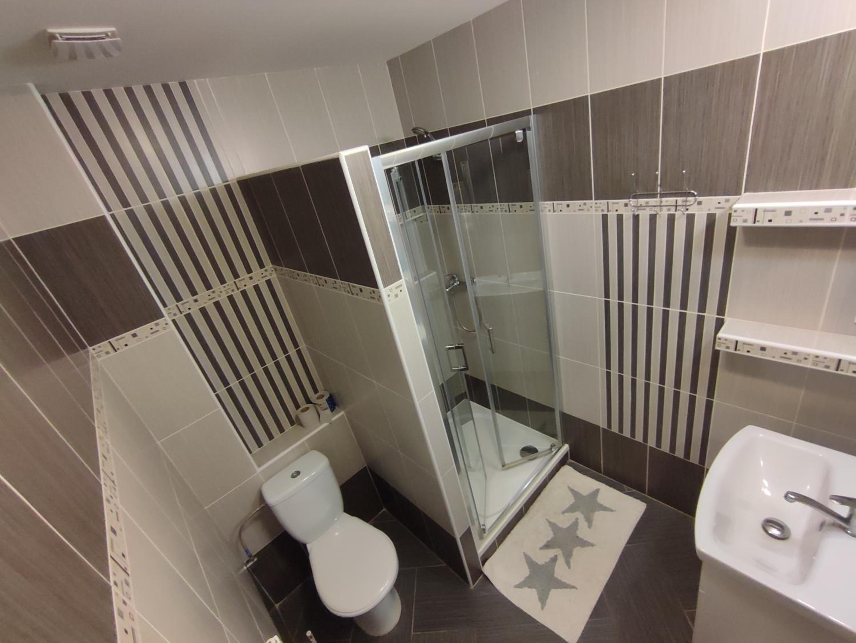 Double Room with Balcony (3 Adults) - Photo 7