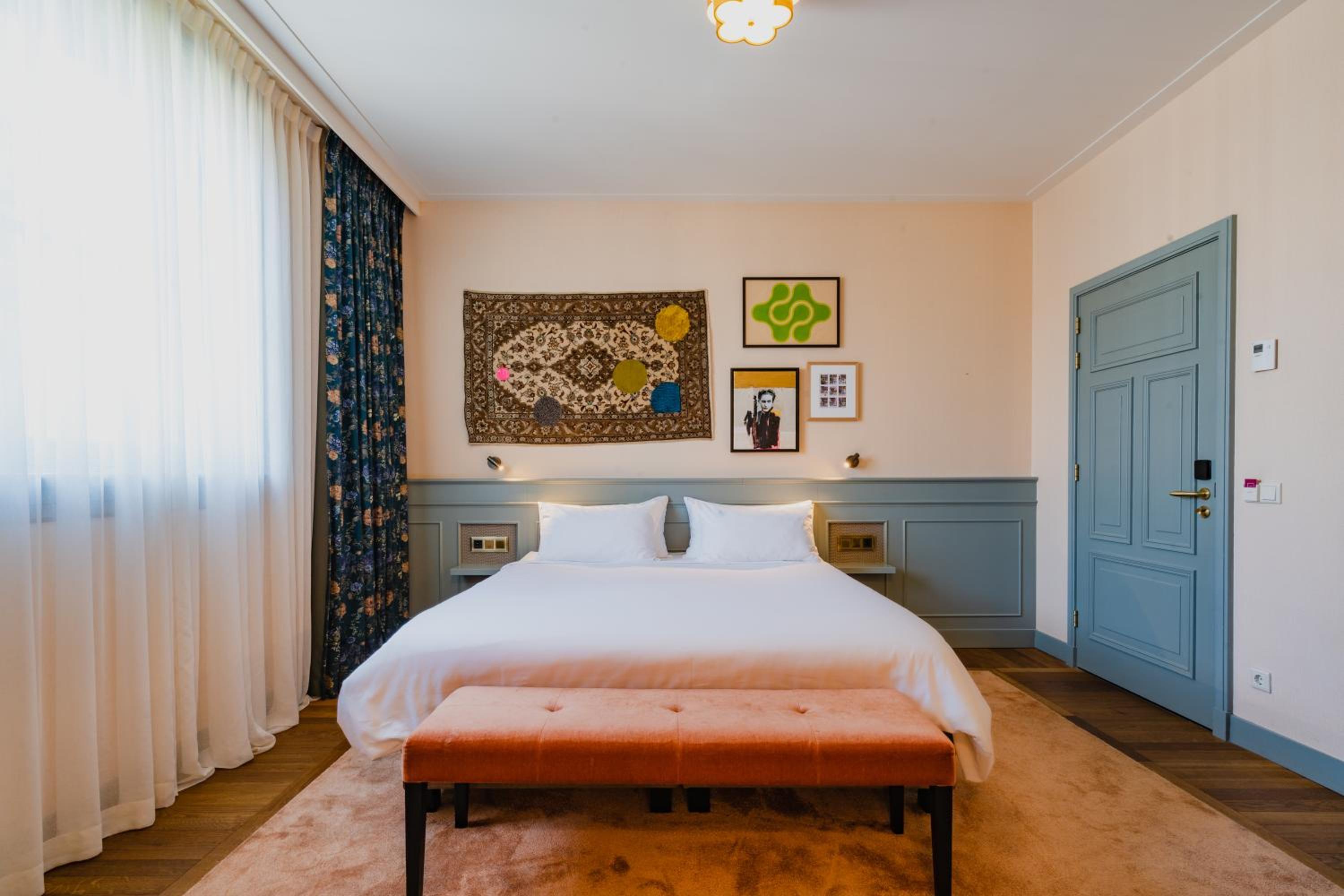 Deluxe Double or Twin Room photo 1