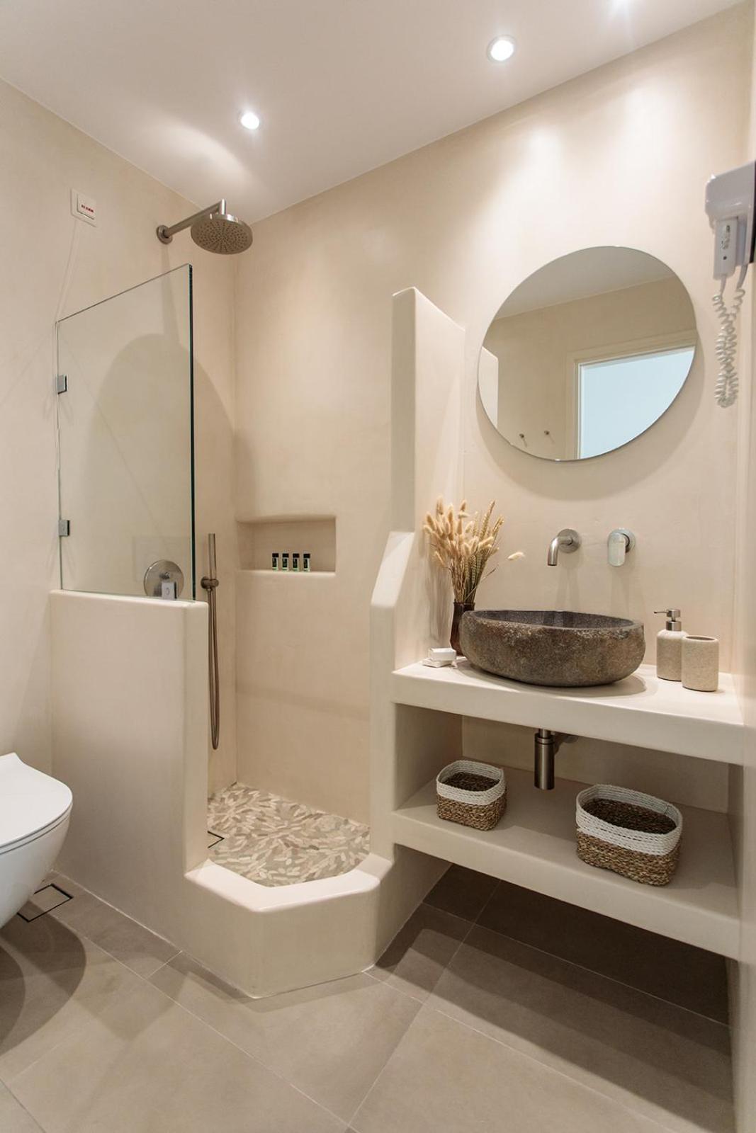 Junior Suite with Sea View & Hot Tub - Photo 15