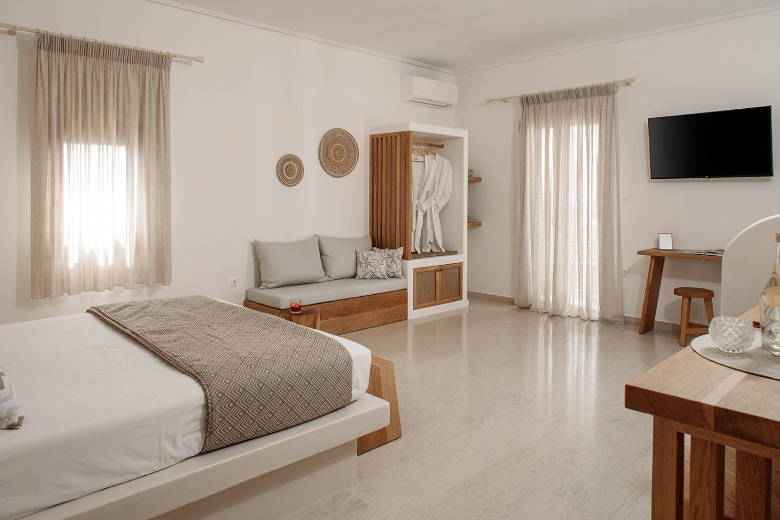 Junior Suite with Sea View - Photo 11