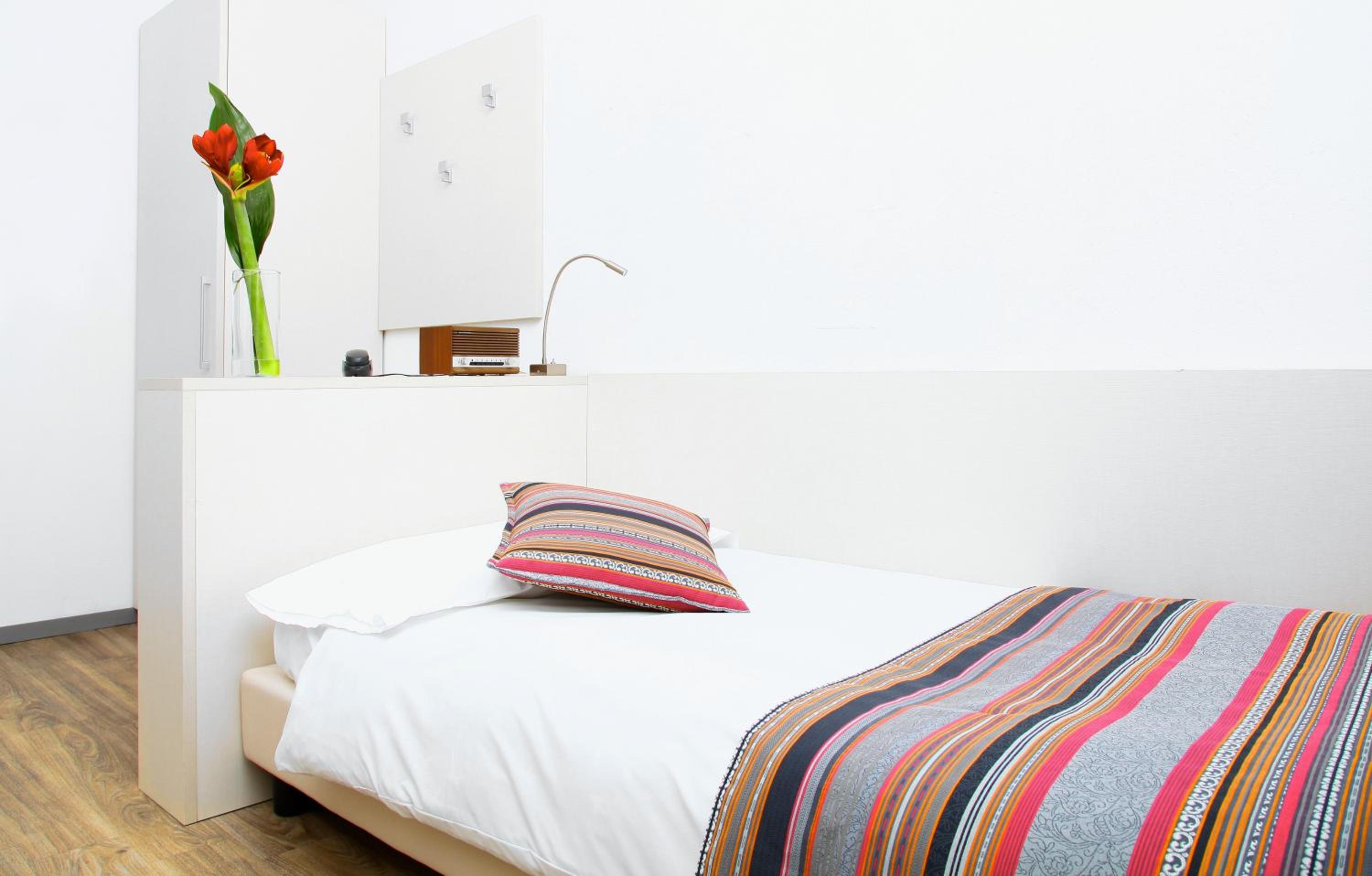Single Room photo 3